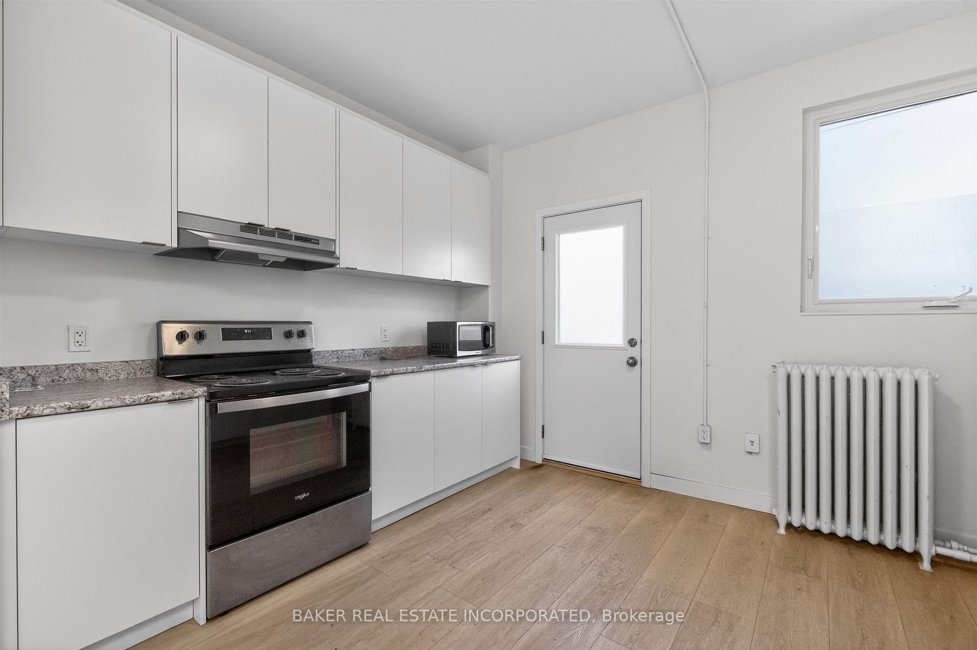 922 Queen Street E 2, Toronto E01 — photo 3 of 5