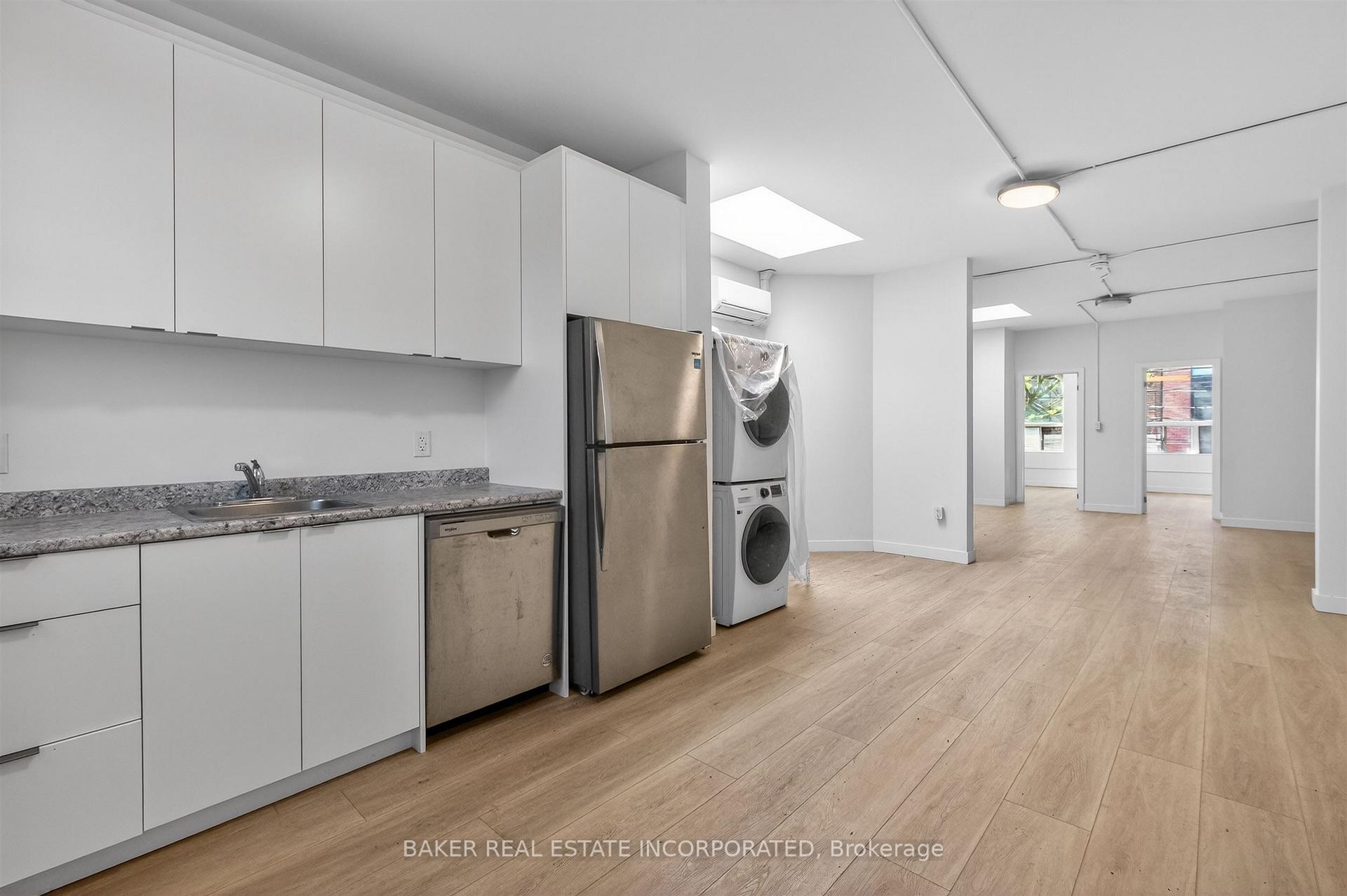 922 Queen Street E 2, Toronto E01 — photo 5 of 5
