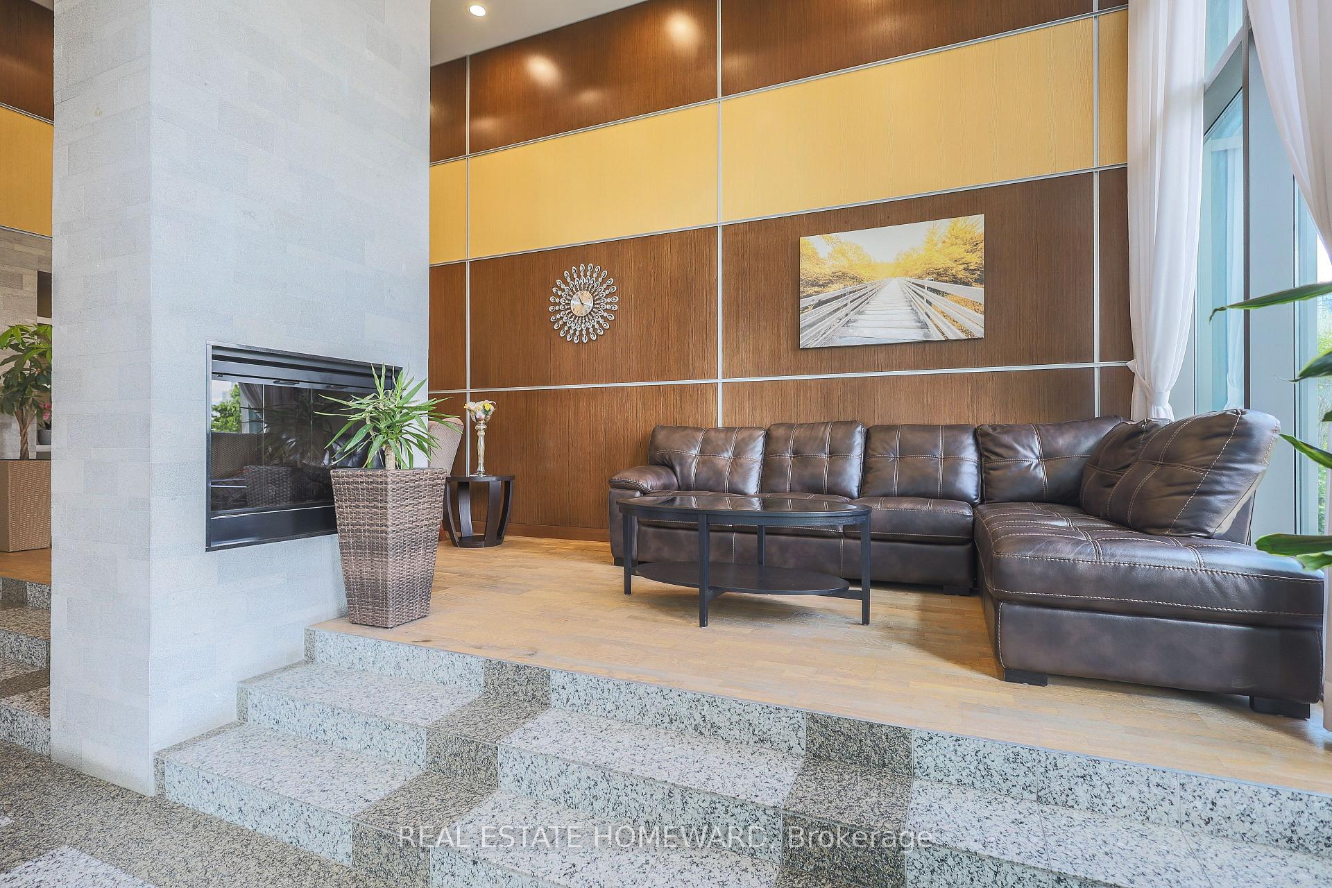 88 Grangeway Avenue 805, Toronto E09 — photo 3 of 5