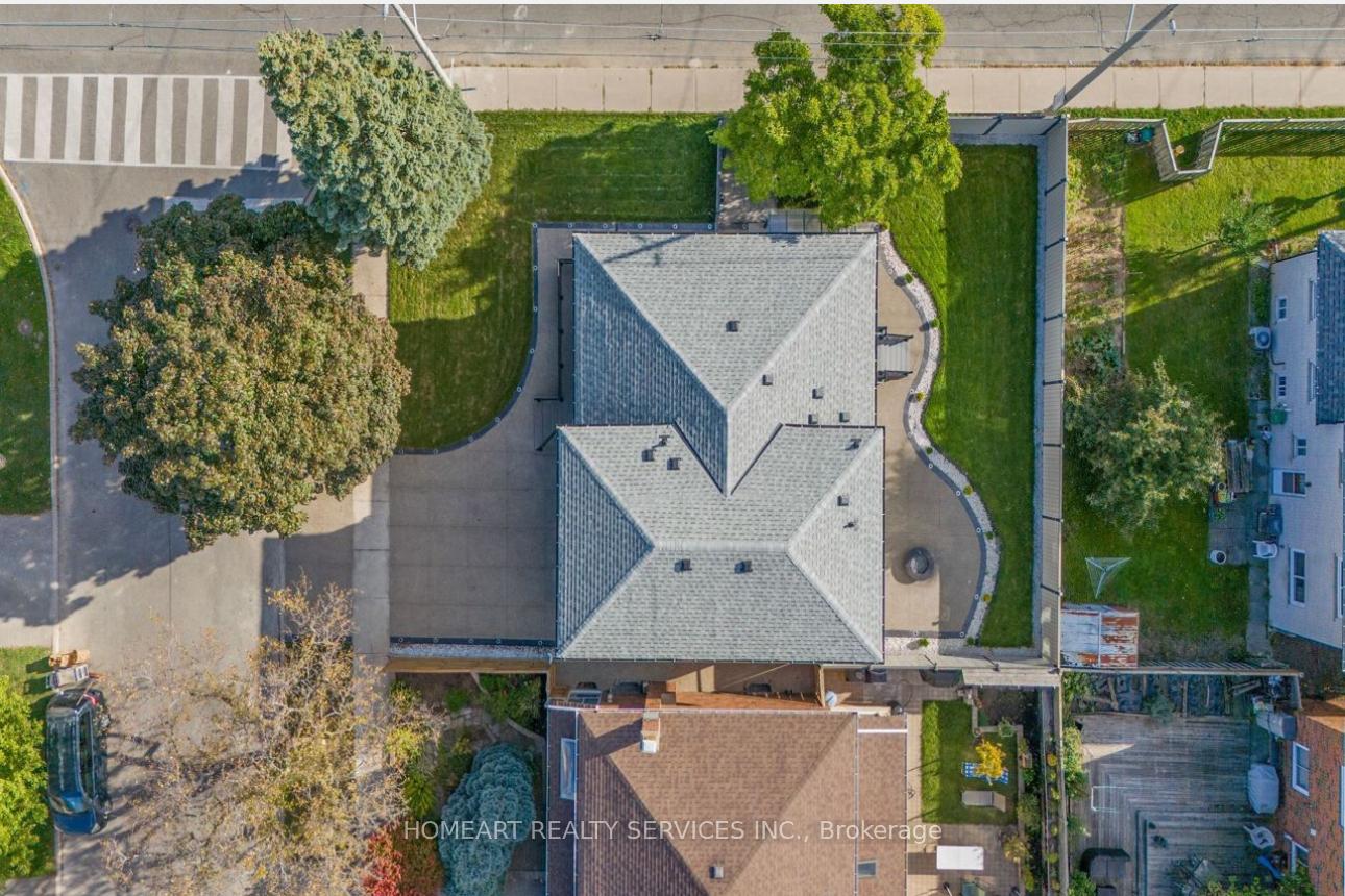 35 Munford Crescent, Toronto E03 — photo 3 of 5