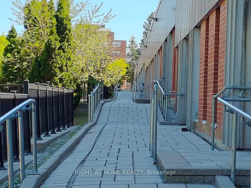 1220 Ellesmere Road 26, Toronto E09 — photo 3 of 5