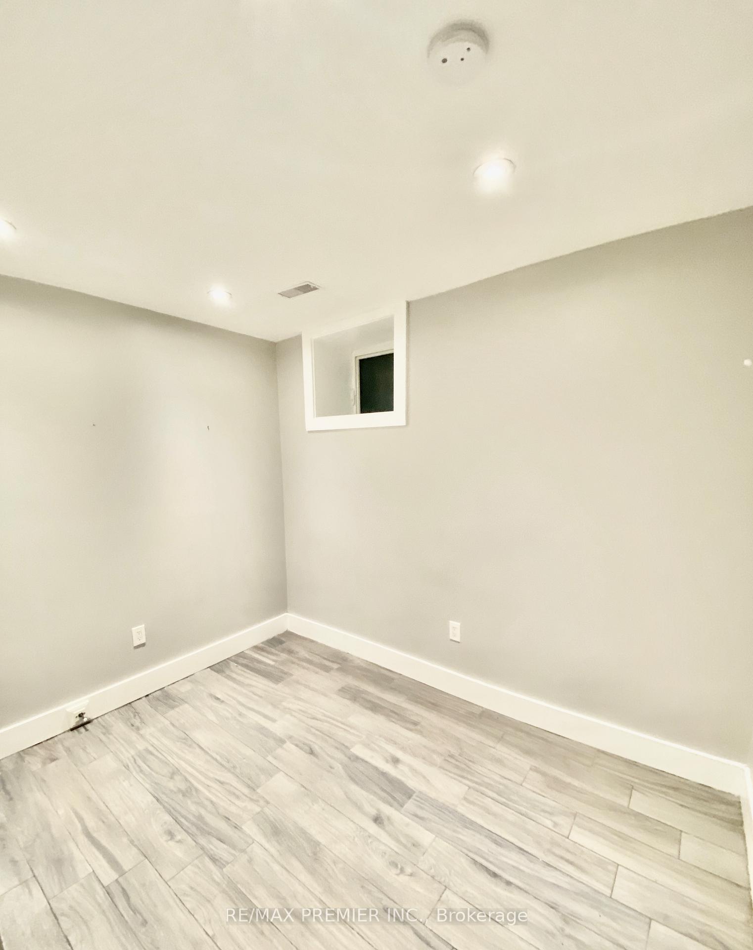 50 Pape Avenue 1, Toronto E01 — photo 4 of 5