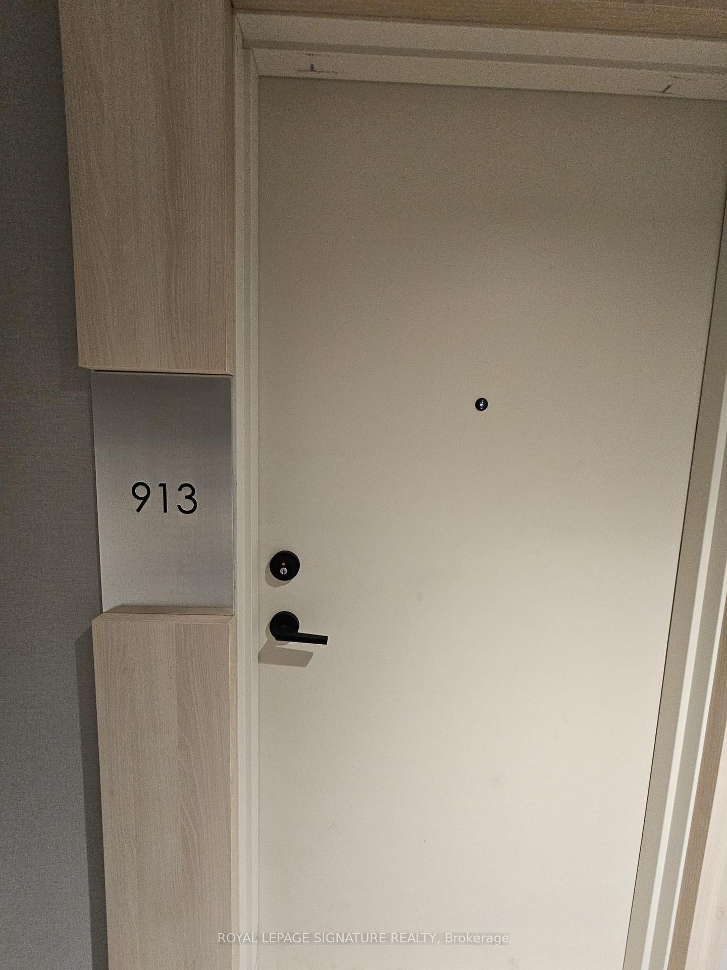1050 Eastern Avenue 913, Toronto E01, ON M4L 0B7 — Toronto E01, Ontario