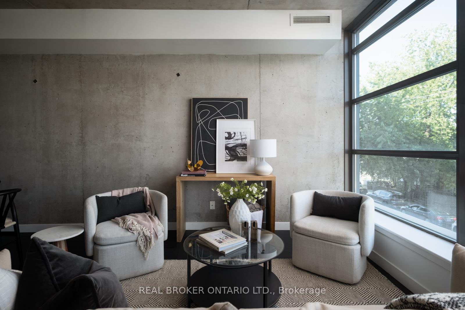 90 Broadview Avenue 202, Toronto E01 — photo 2 of 5