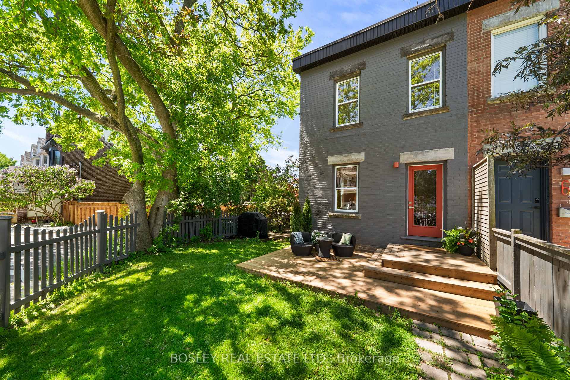 16 Dorothy Street, Toronto E01 — photo 4 of 5