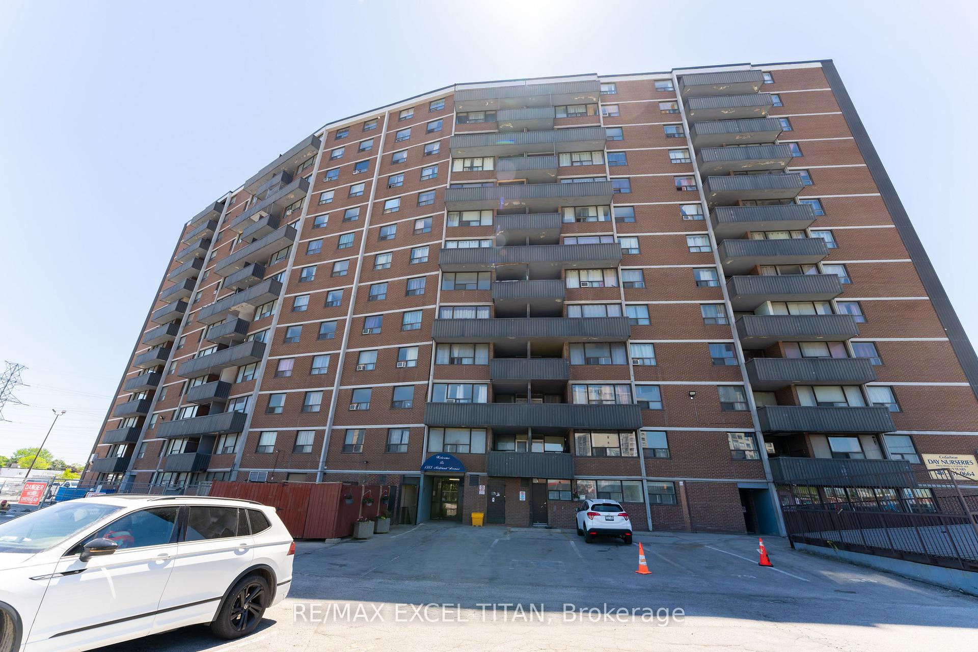 1385 Midland Avenue 611, Toronto E09, ON M1P 3B8 — Toronto E09, Ontario