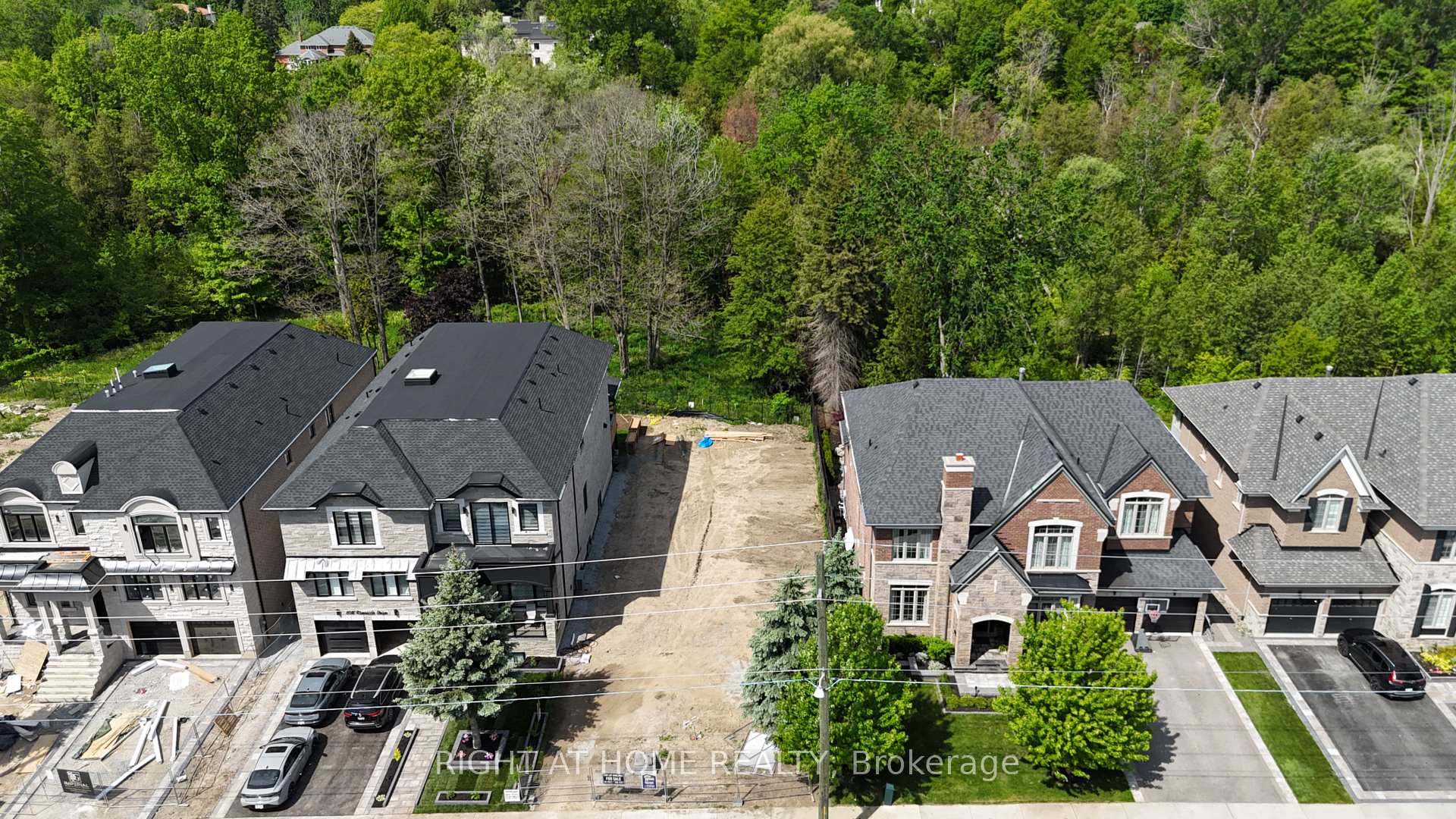 860 Riverside Drive, Ajax, ON L1T 3S2 — Ajax, Ontario