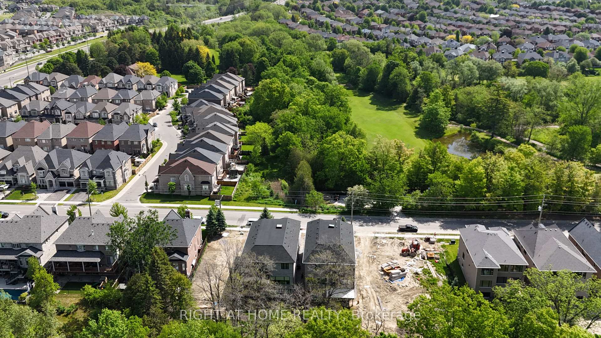 860 Riverside Drive, Ajax — photo 3 of 5