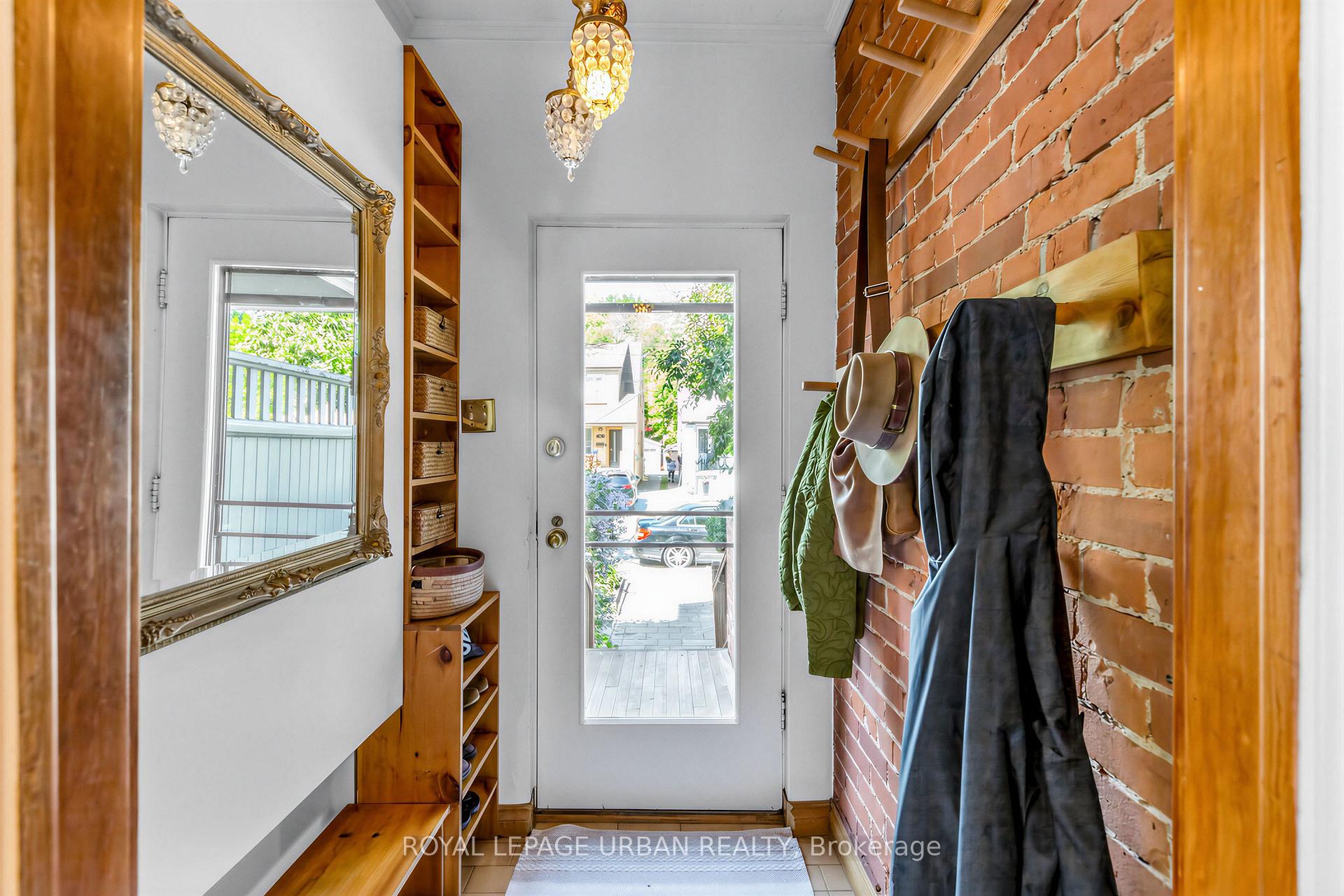 115 Jackman Avenue, Toronto E03 — photo 3 of 5