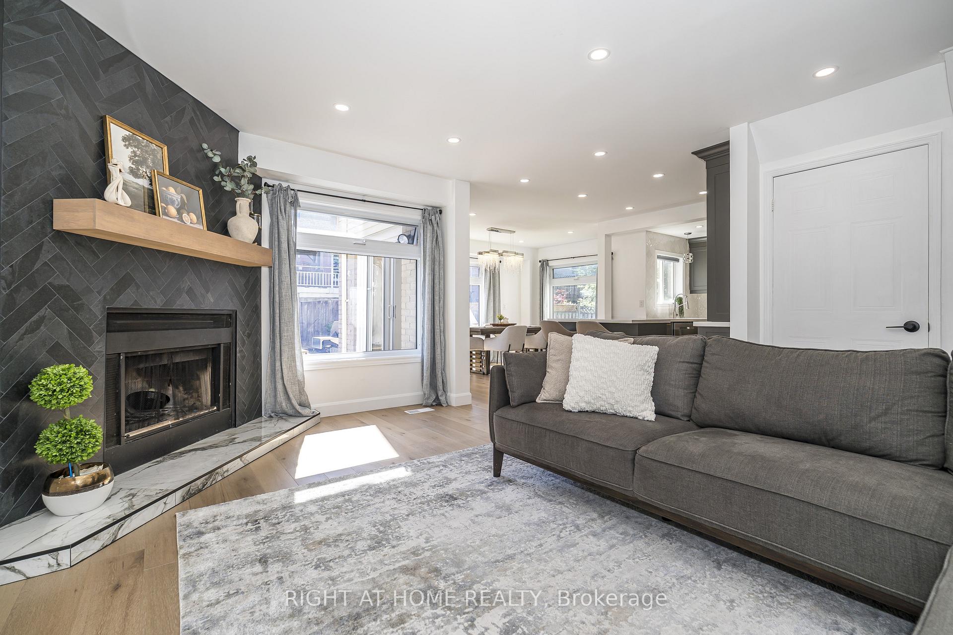 82 Reed Drive, Ajax — photo 2 of 5