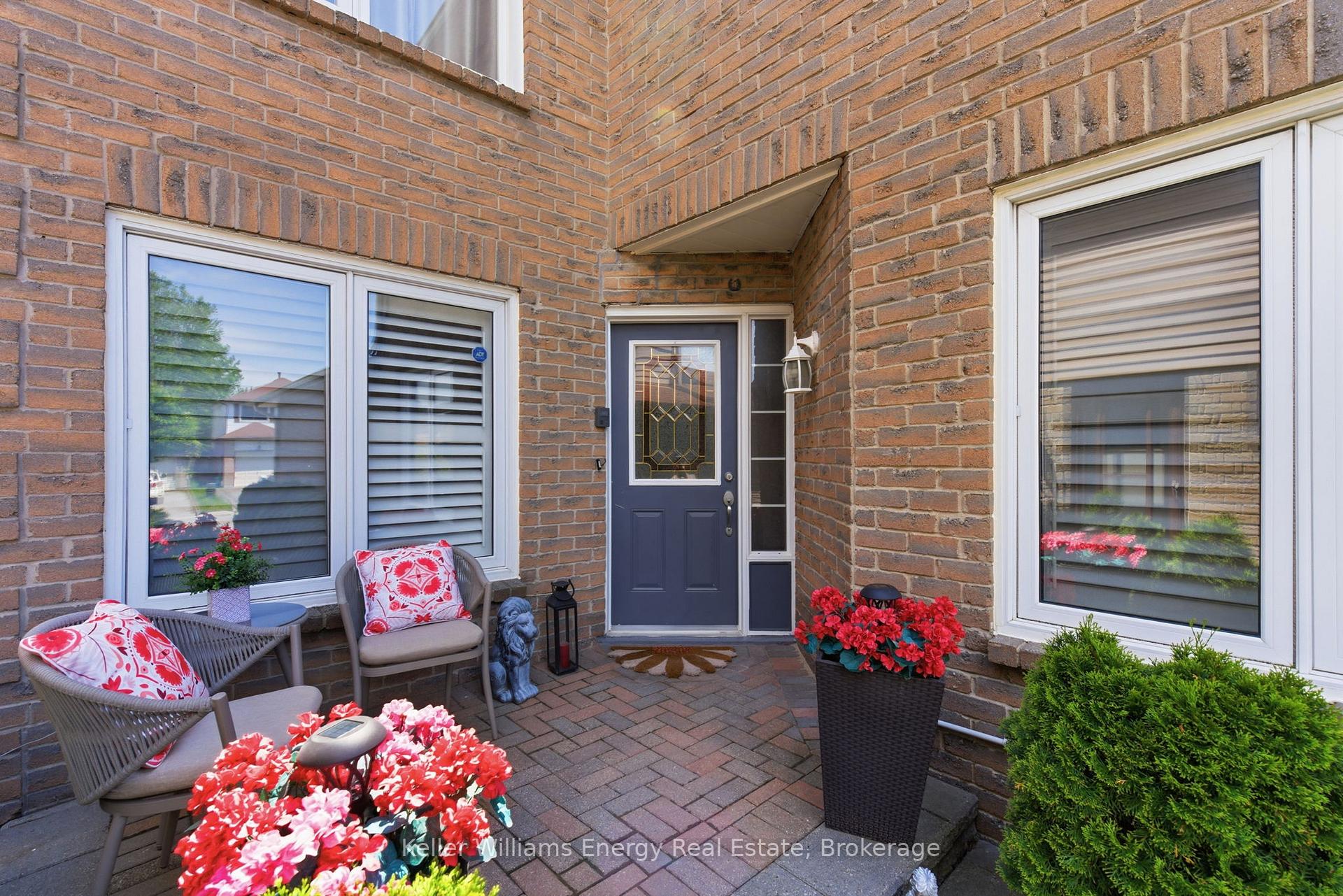 25 Barnes Drive, Ajax — photo 2 of 5