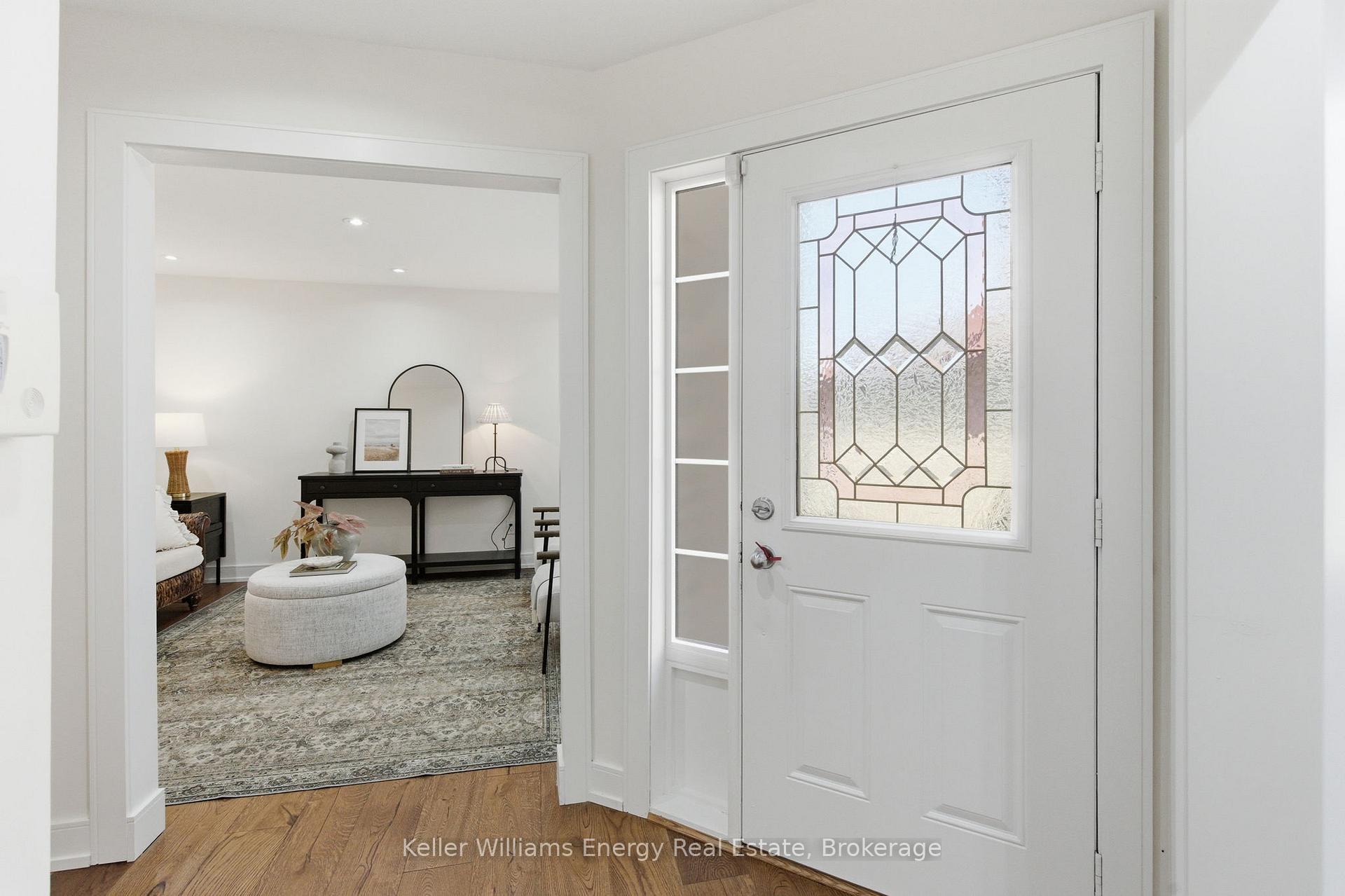 25 Barnes Drive, Ajax — photo 3 of 5