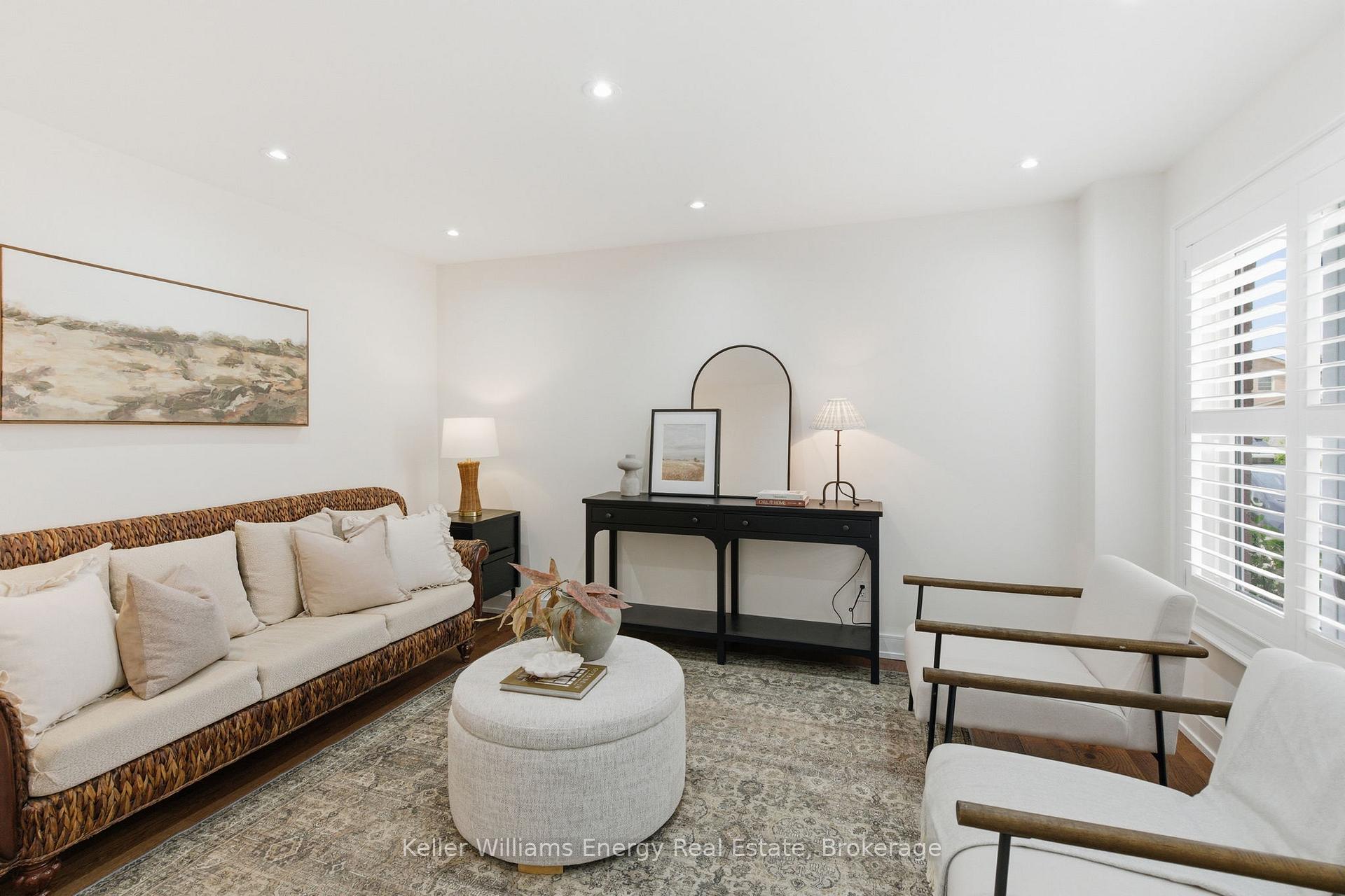 25 Barnes Drive, Ajax — photo 4 of 5
