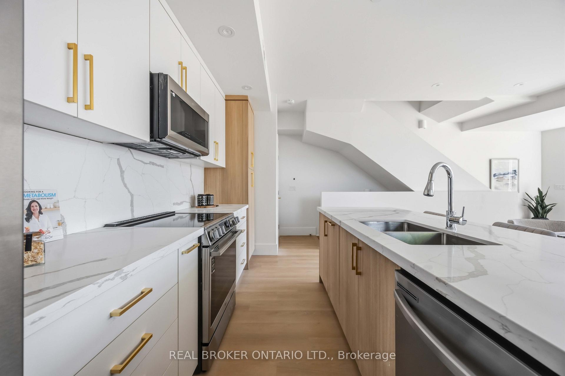 102 Boultbee Avenue B, Toronto E01 — photo 5 of 5