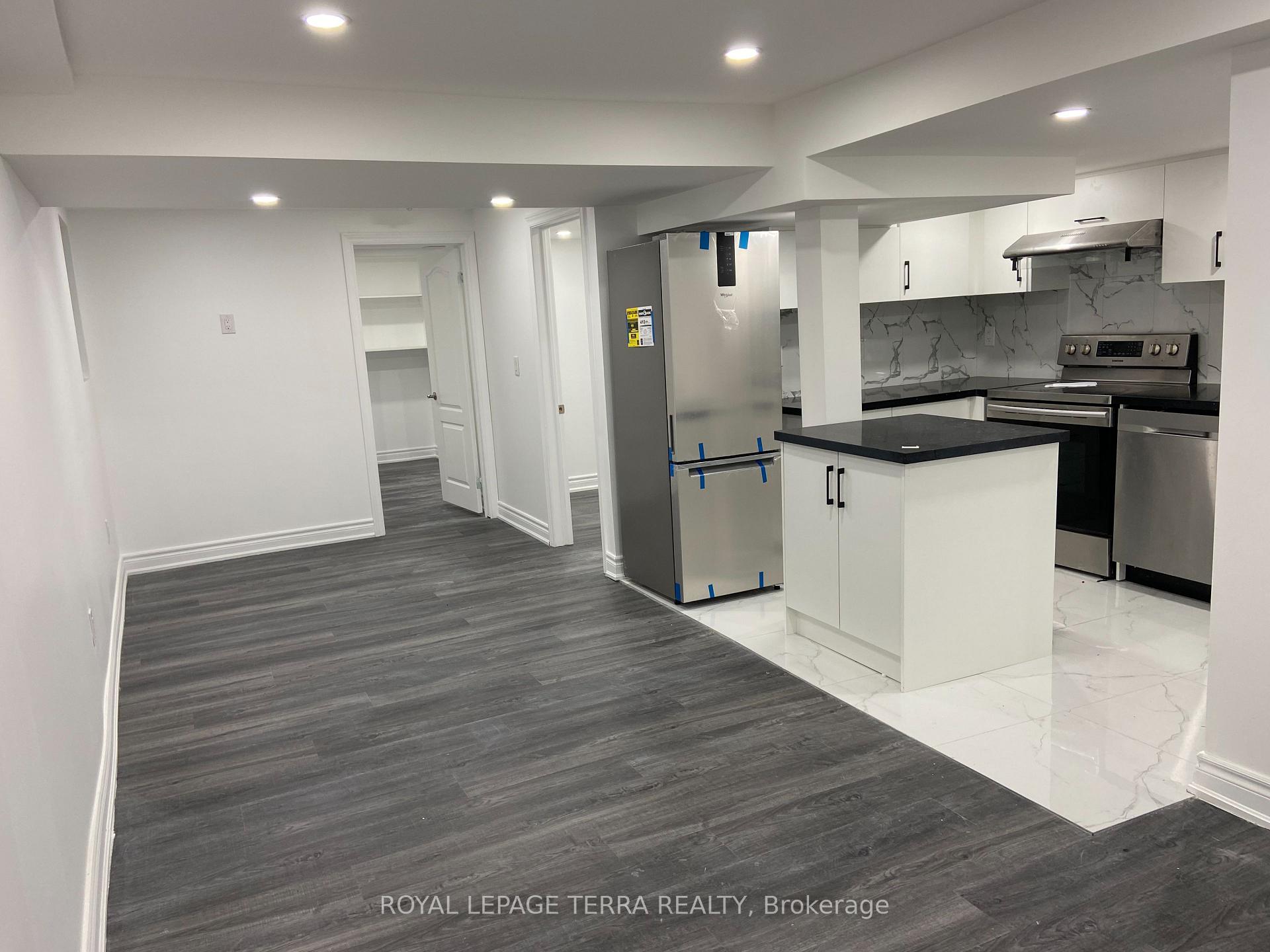 44 Howling Crescent Basement, Ajax — photo 3 of 5