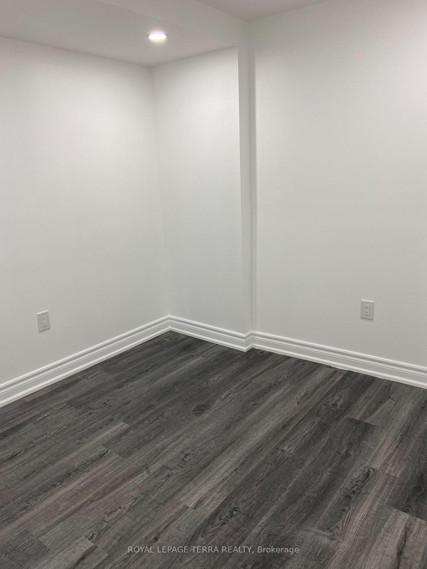 44 Howling Crescent Basement, Ajax — photo 5 of 5