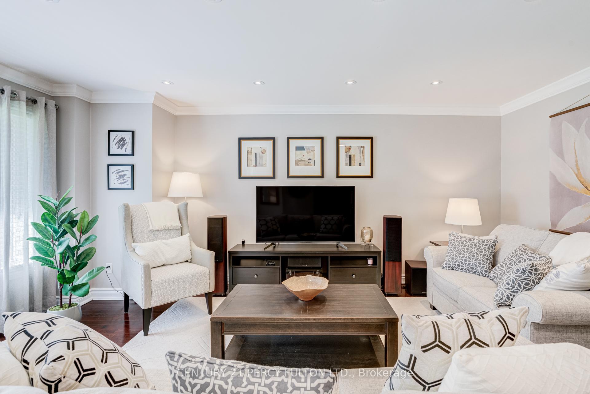523 Church Street N, Ajax — photo 4 of 5