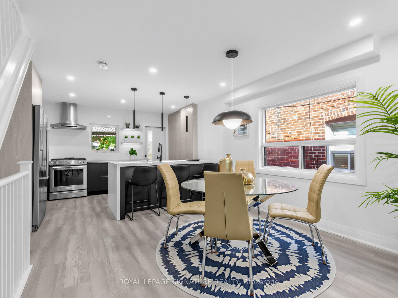 28 Durant Avenue, Toronto E03 — photo 5 of 5