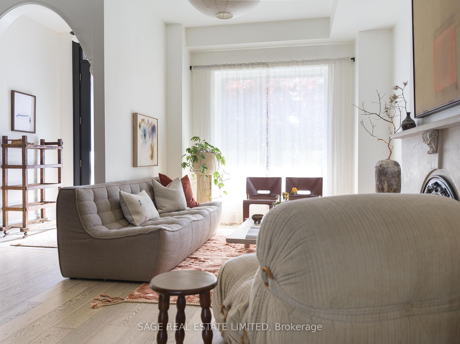 35 Grant Street, Toronto E01 — photo 5 of 5