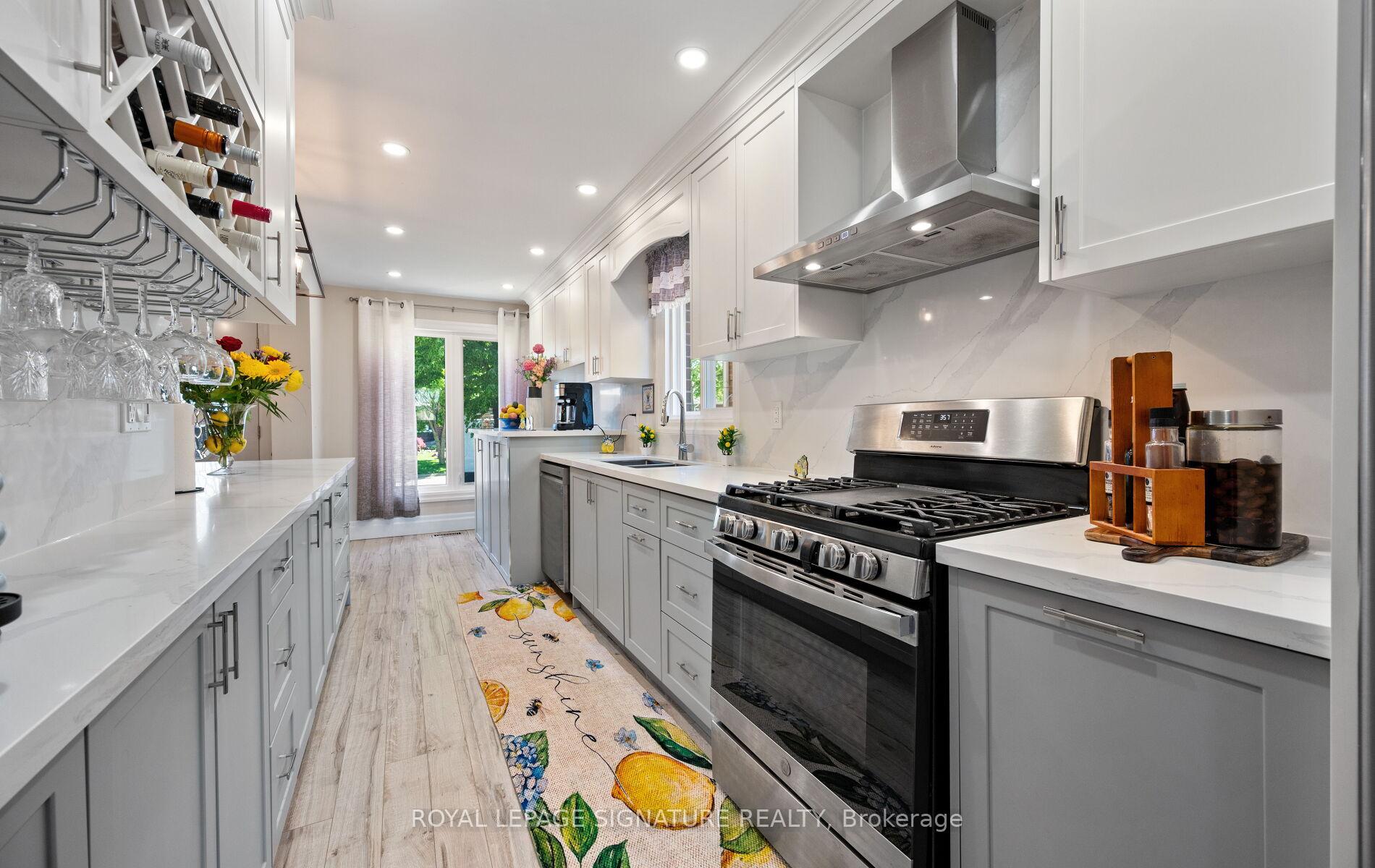 12 Hewitt Crescent, Ajax — photo 4 of 5