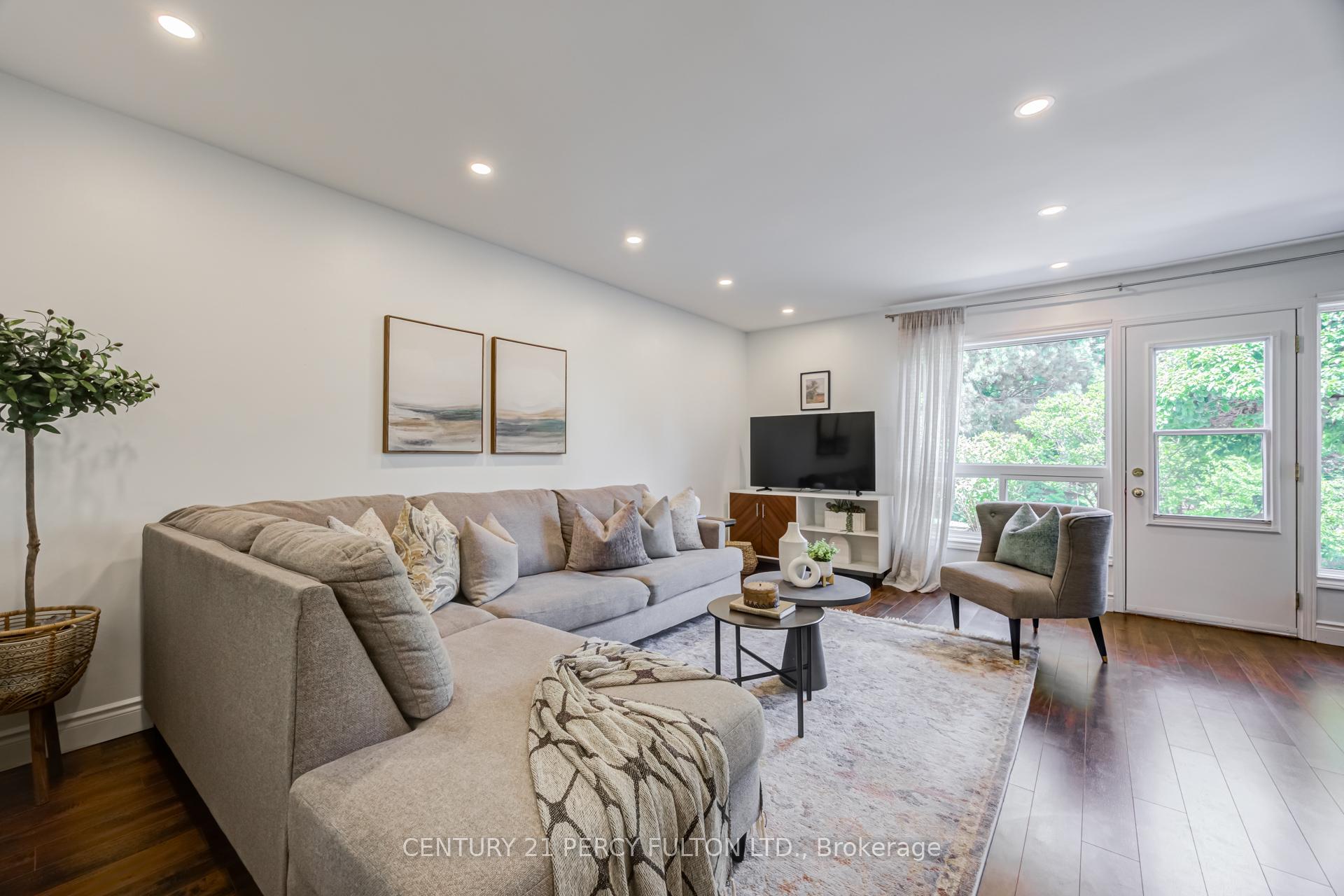 51 Deacon Lane 58, Ajax — photo 2 of 5