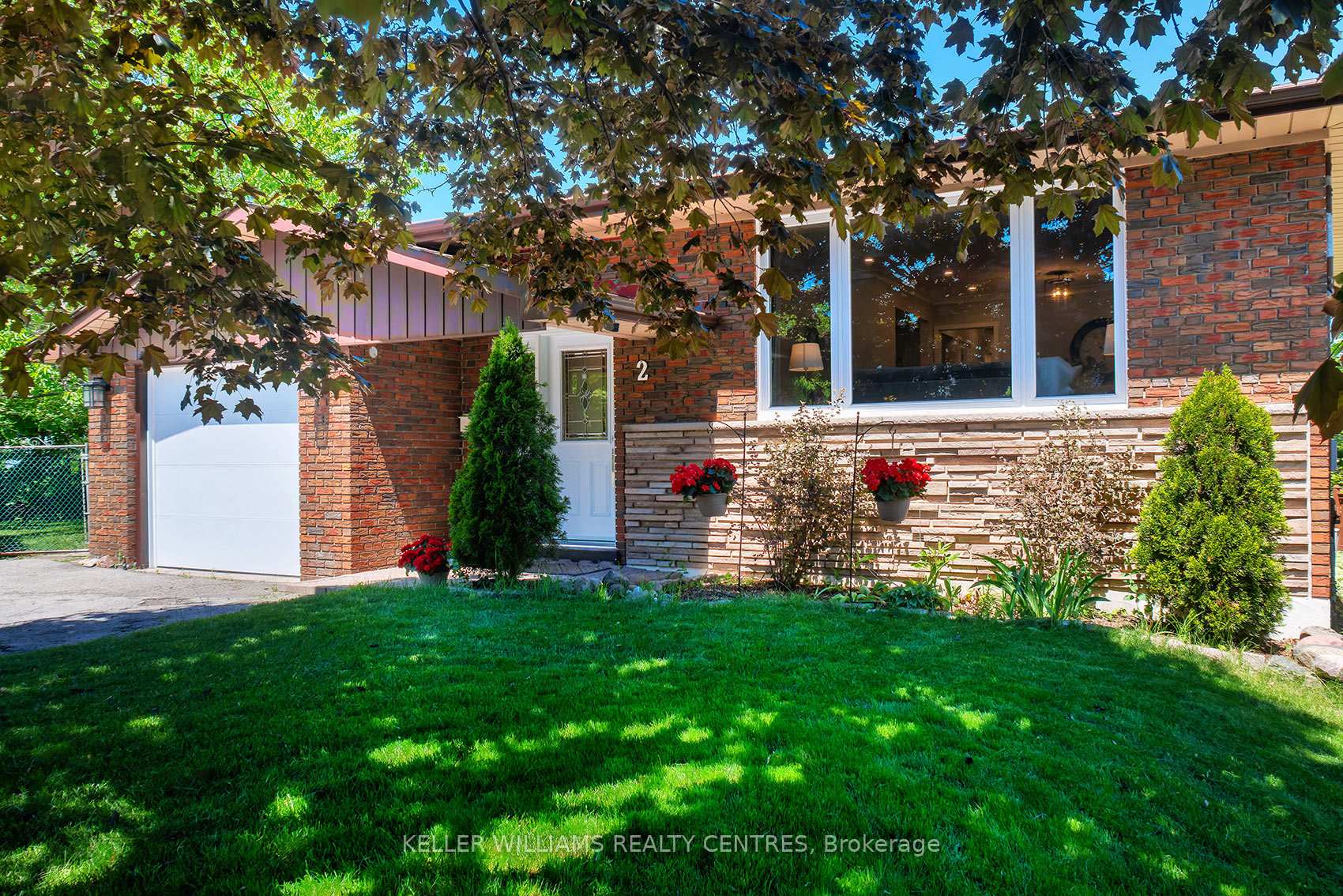 2 Banmoor Boulevard, Toronto E09, ON M1J 2Y9 — Toronto E09, Ontario