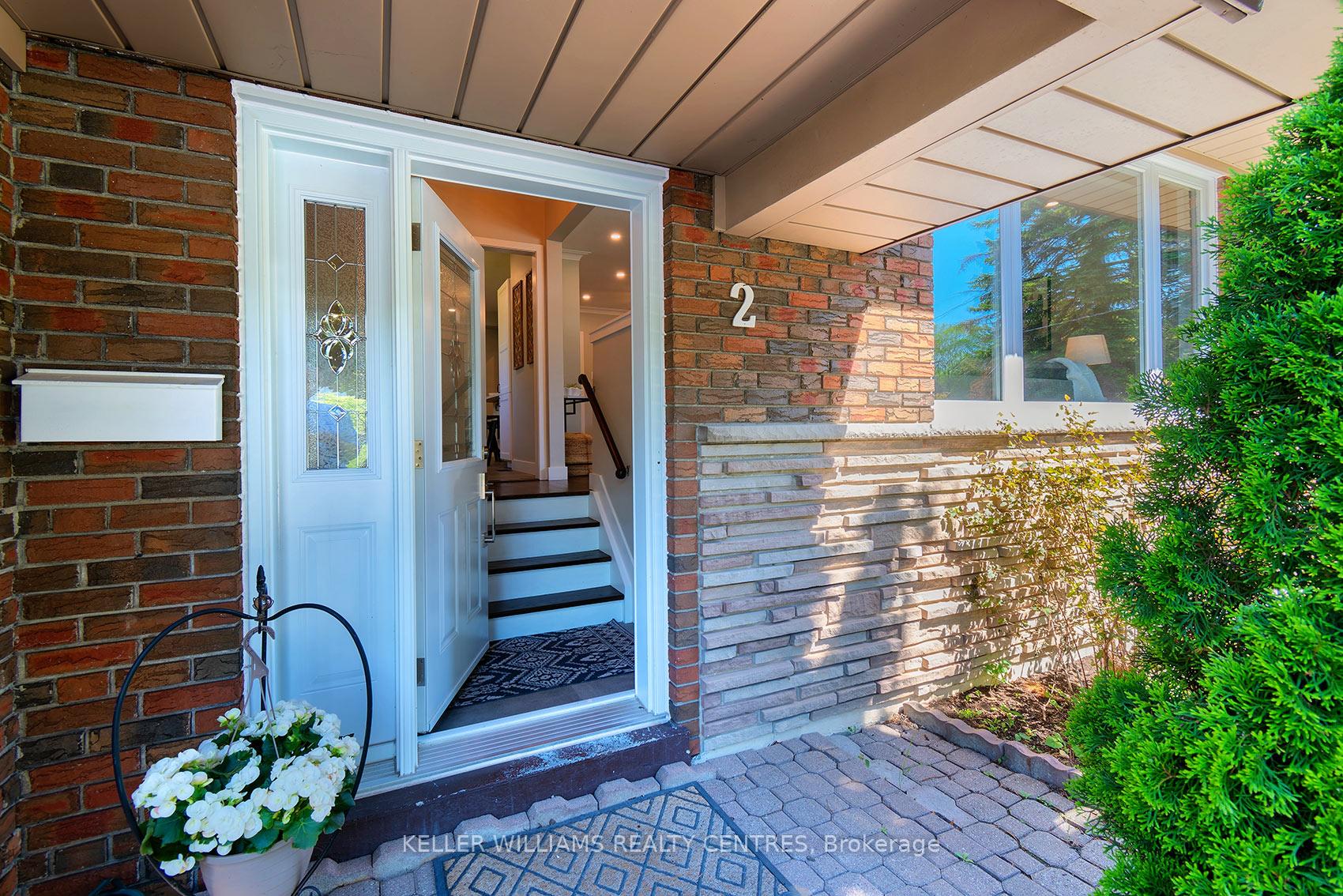 2 Banmoor Boulevard, Toronto E09 — photo 2 of 5