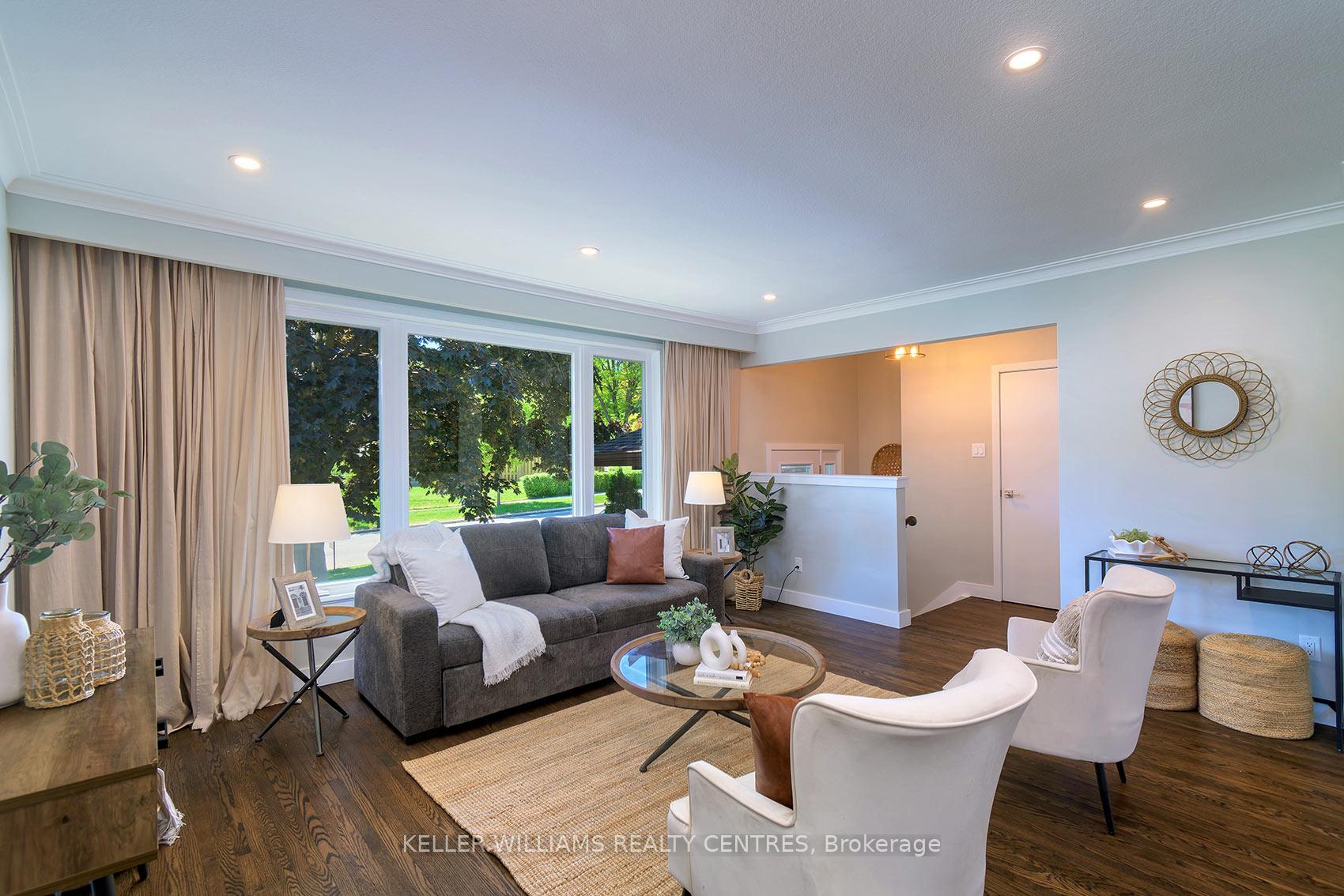 2 Banmoor Boulevard, Toronto E09 — photo 4 of 5