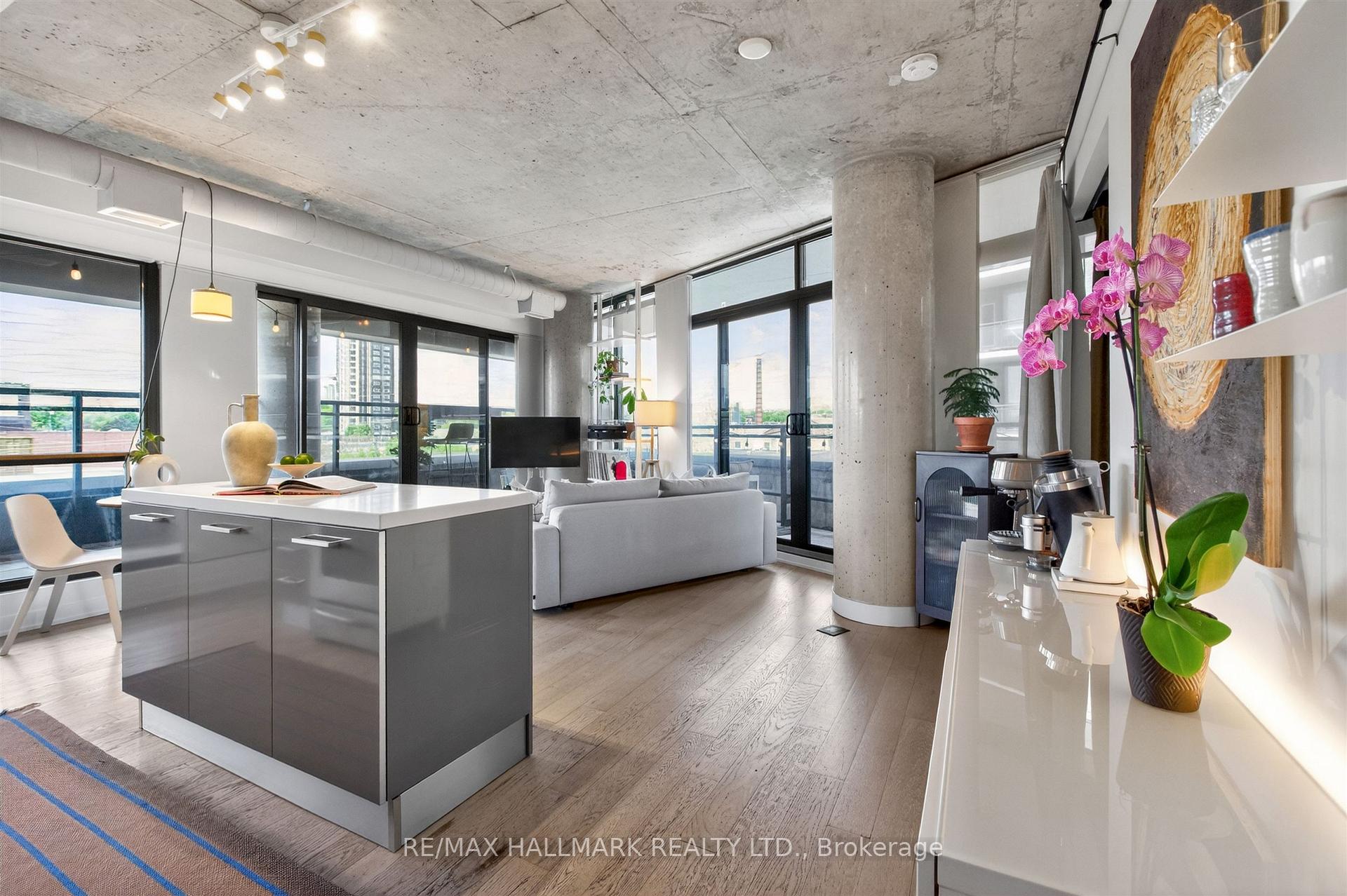 319 Carlaw Avenue 508, Toronto E01 — photo 2 of 5