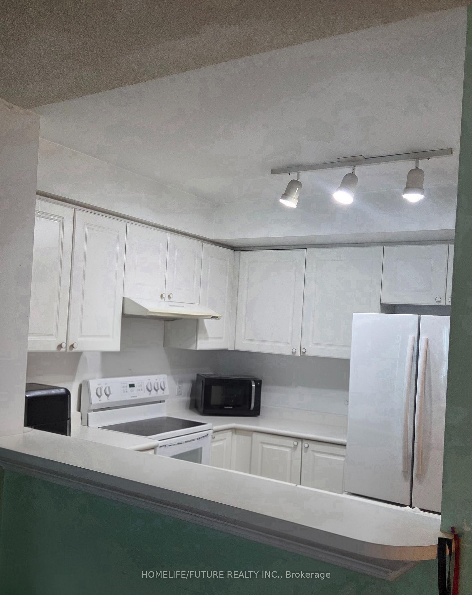 1 Lee Centre Drive 1209, Toronto E09 — photo 5 of 5