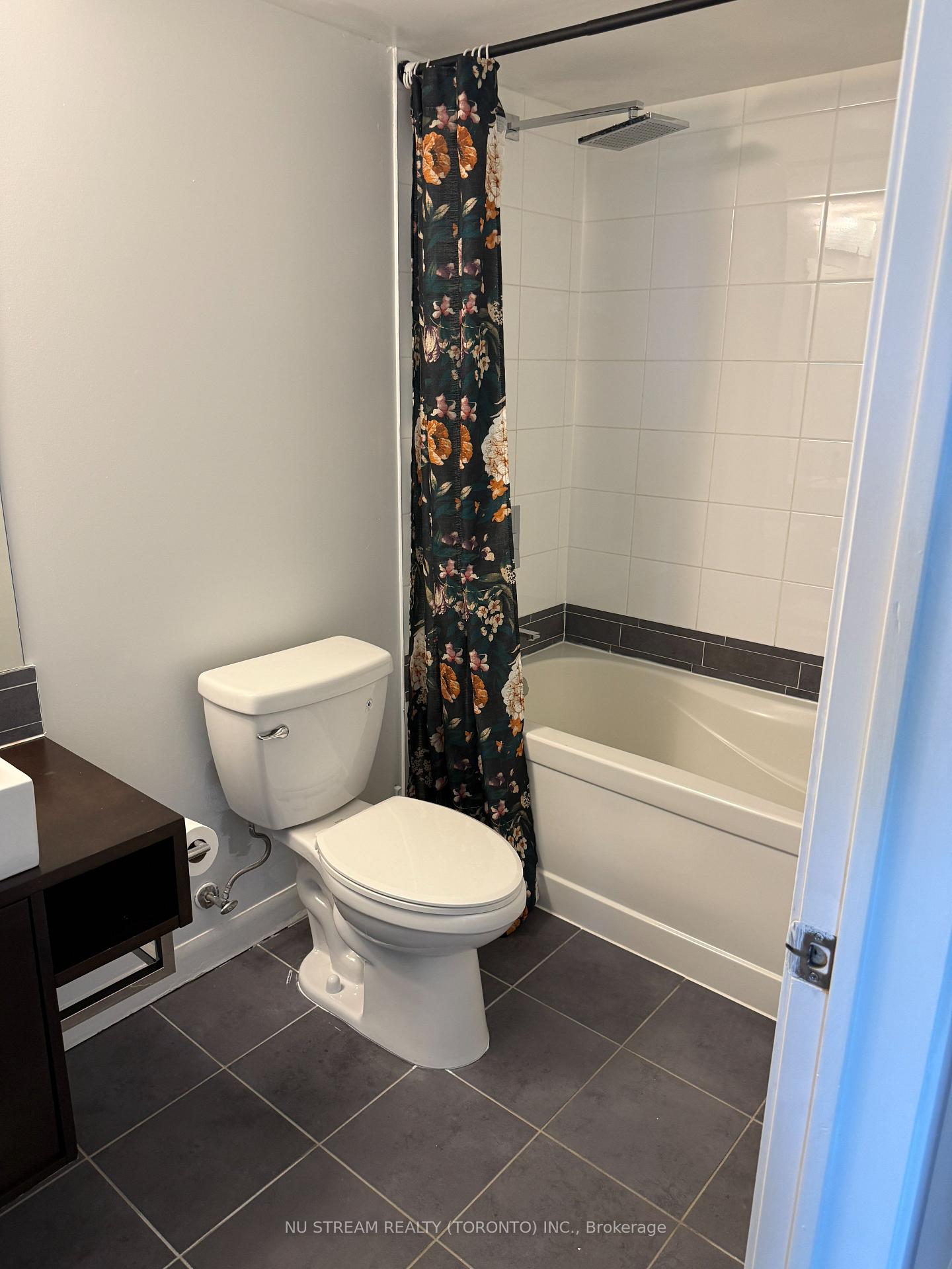 25 Town Centre Court 3210, Toronto E09 — photo 2 of 5