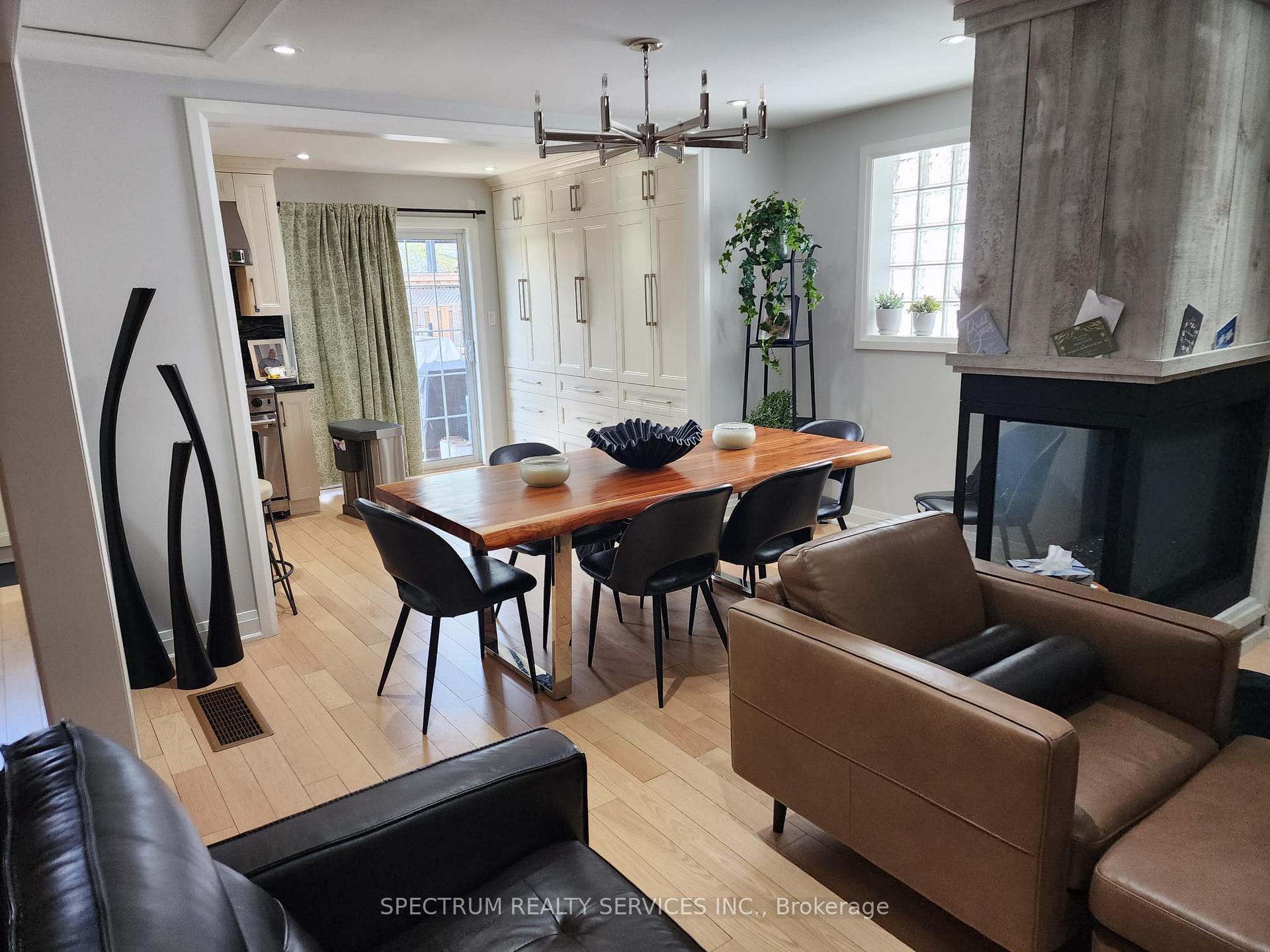 8 Munford Crescent, Toronto E03 — photo 5 of 5
