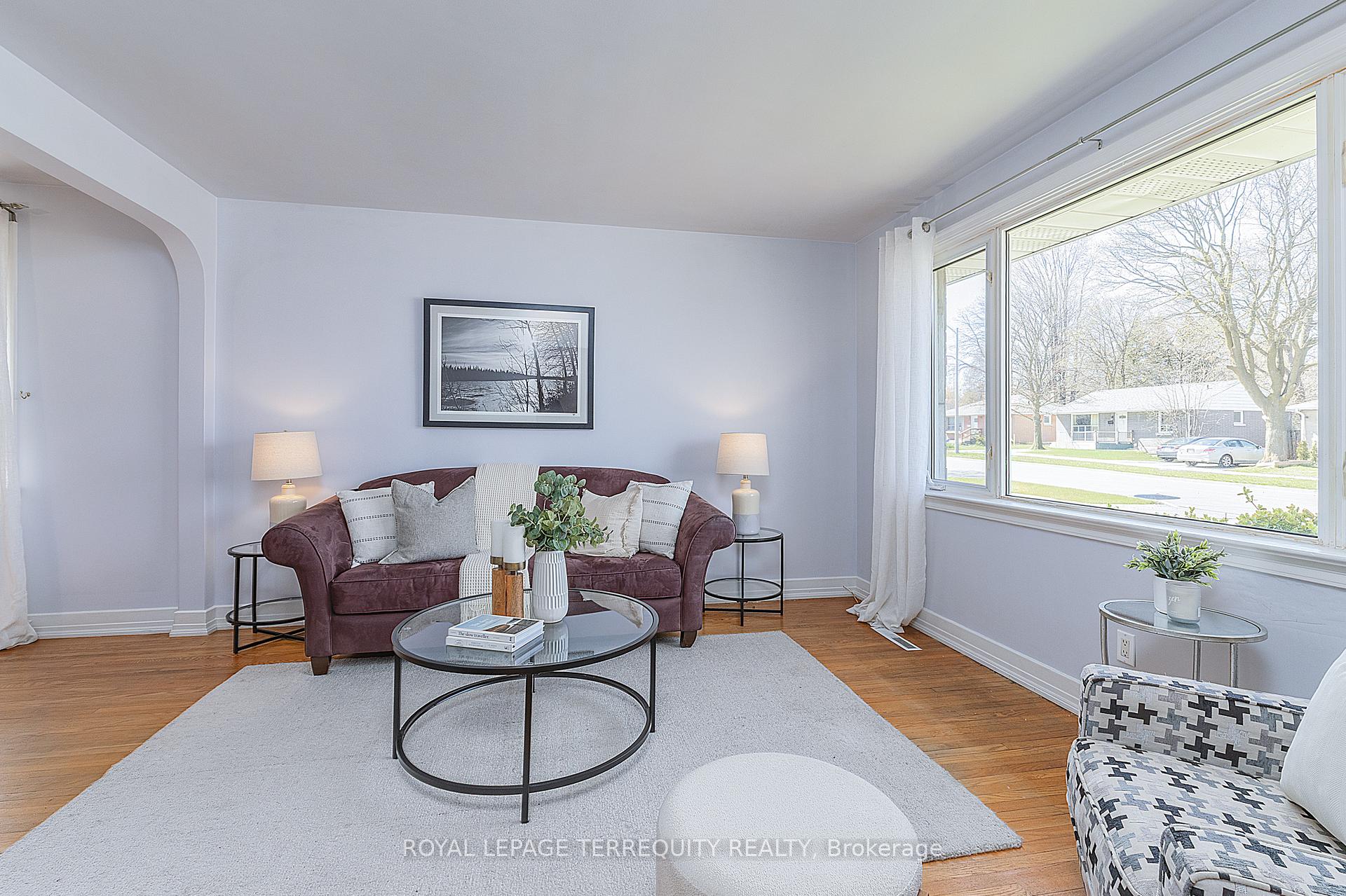 32 Admiral Road, Ajax — photo 4 of 5