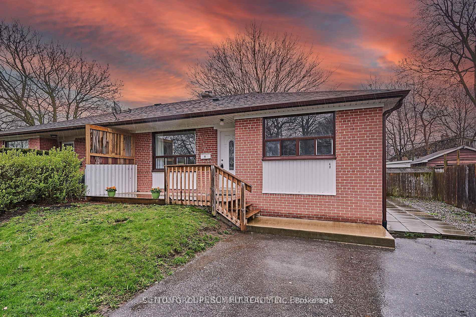 48 Tulloch Drive Main, Ajax, ON L1S 2S1 — Ajax, Ontario