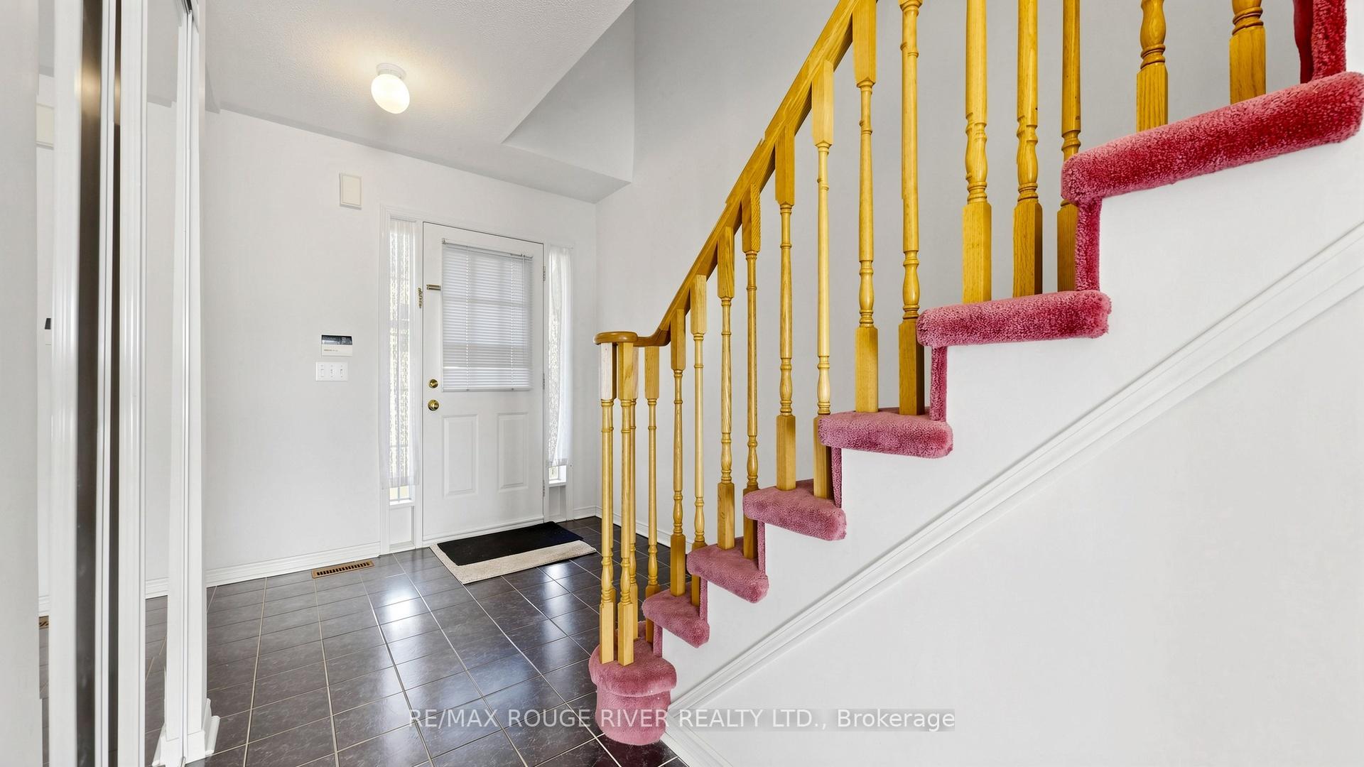 4 Trowell Lane, Ajax — photo 3 of 5