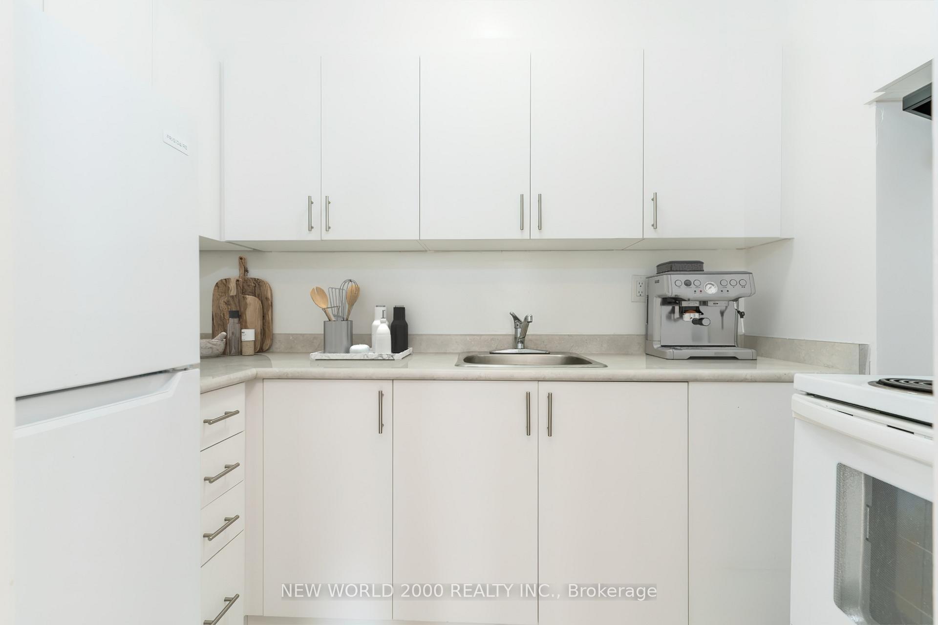 1010 Broadview Avenue PH5, Toronto E03 — photo 4 of 5