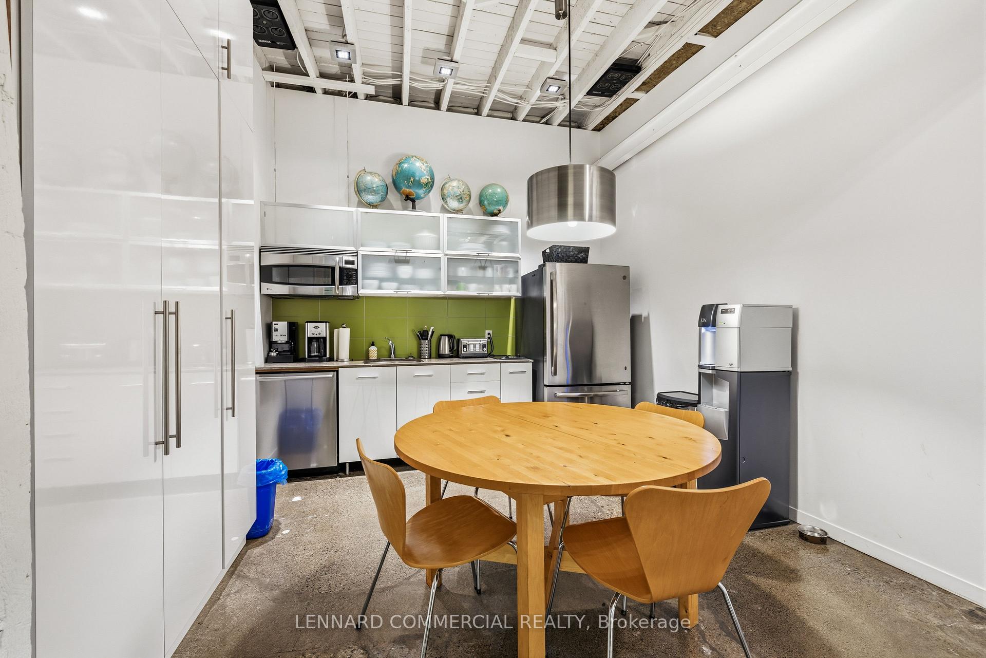 121 Logan Avenue, Toronto E01 — photo 5 of 5