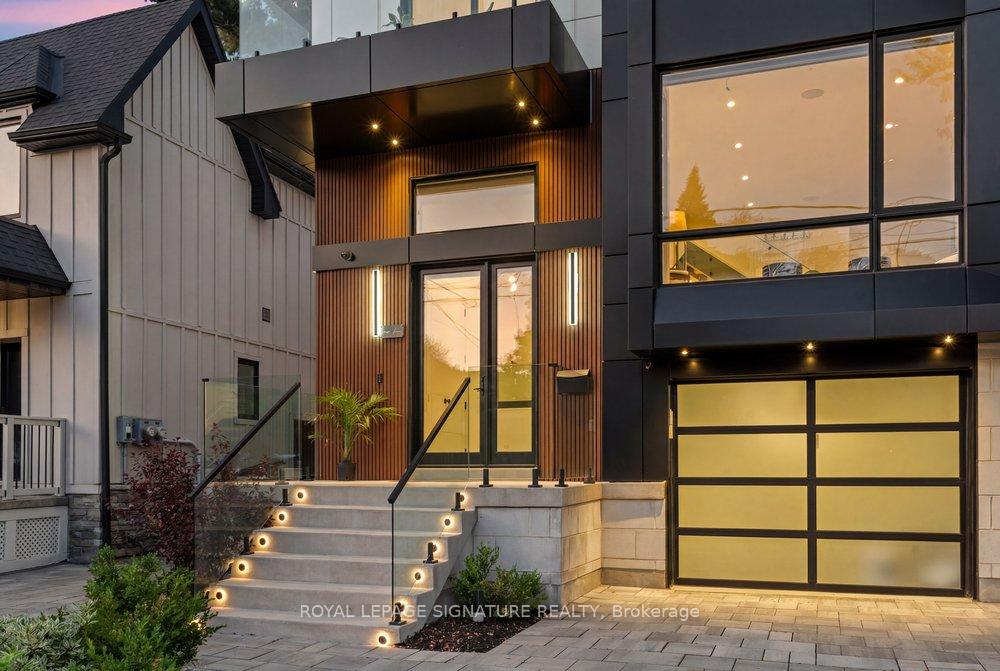 39 Derwyn Road, Toronto E03 — photo 2 of 5
