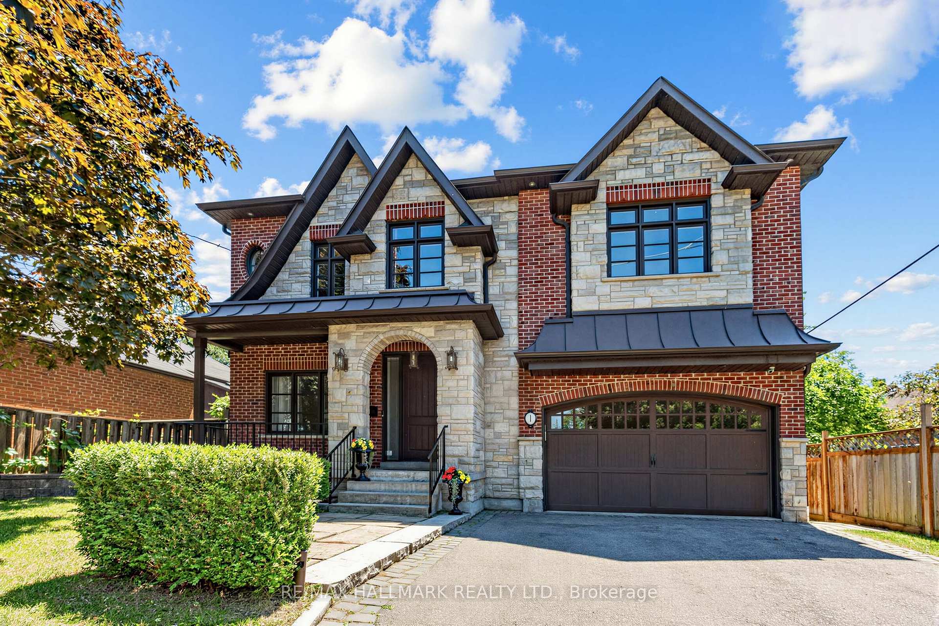 1 Dustan Crescent, Toronto E03 — photo 2 of 5