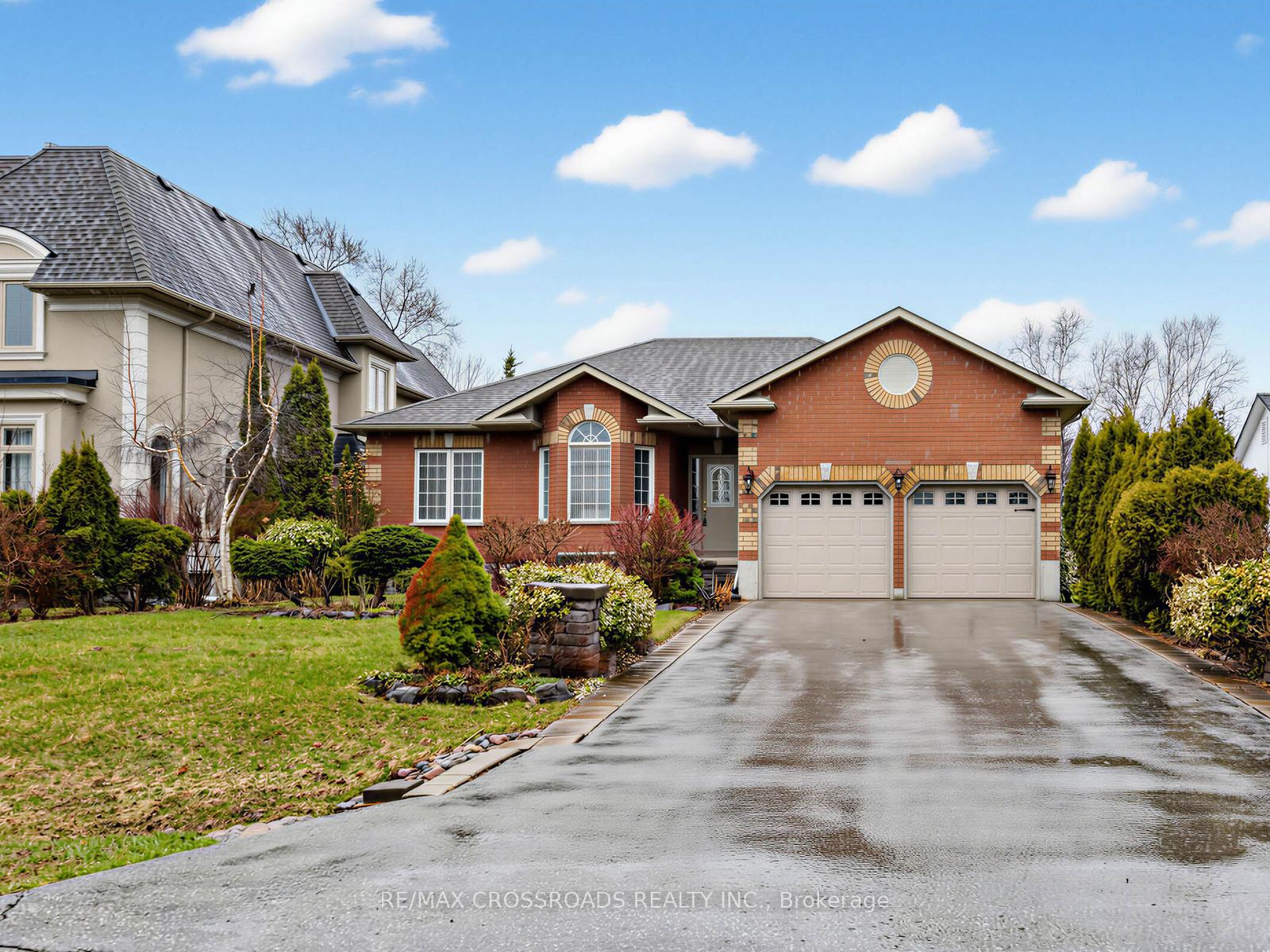484 Poplar Avenue, Ajax, ON L1S 1E8 — Ajax, Ontario