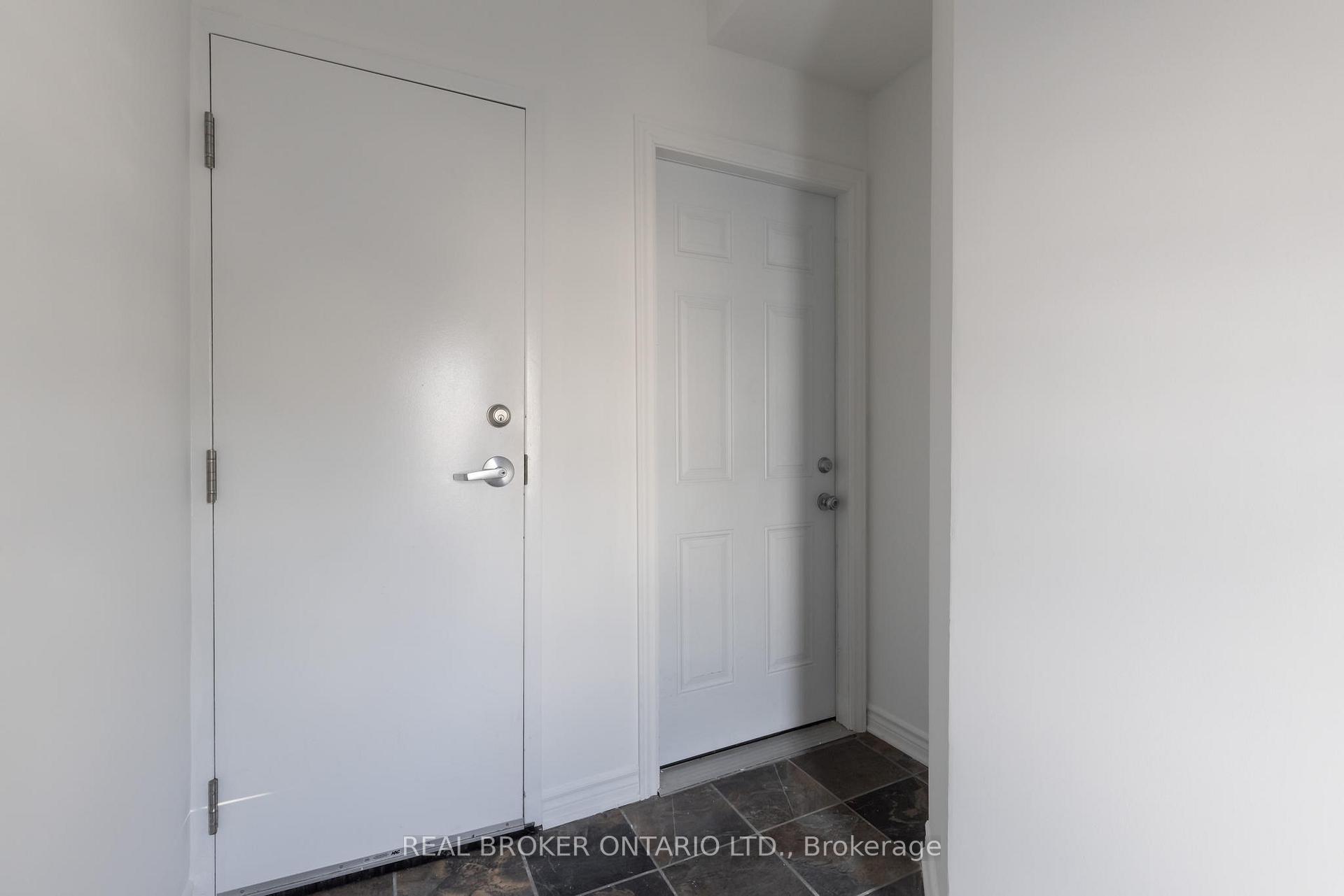371 Jones Avenue Main, Toronto E01 — photo 3 of 5