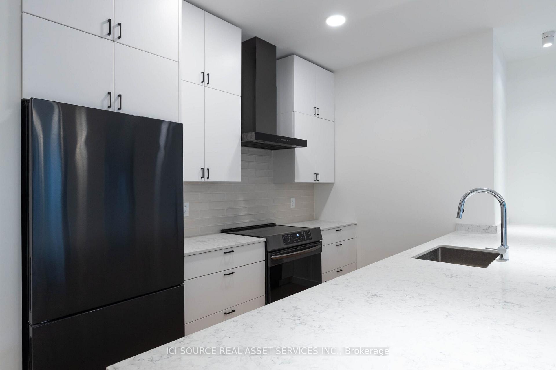 60 Jones Avenue C, Toronto E01 — photo 5 of 5