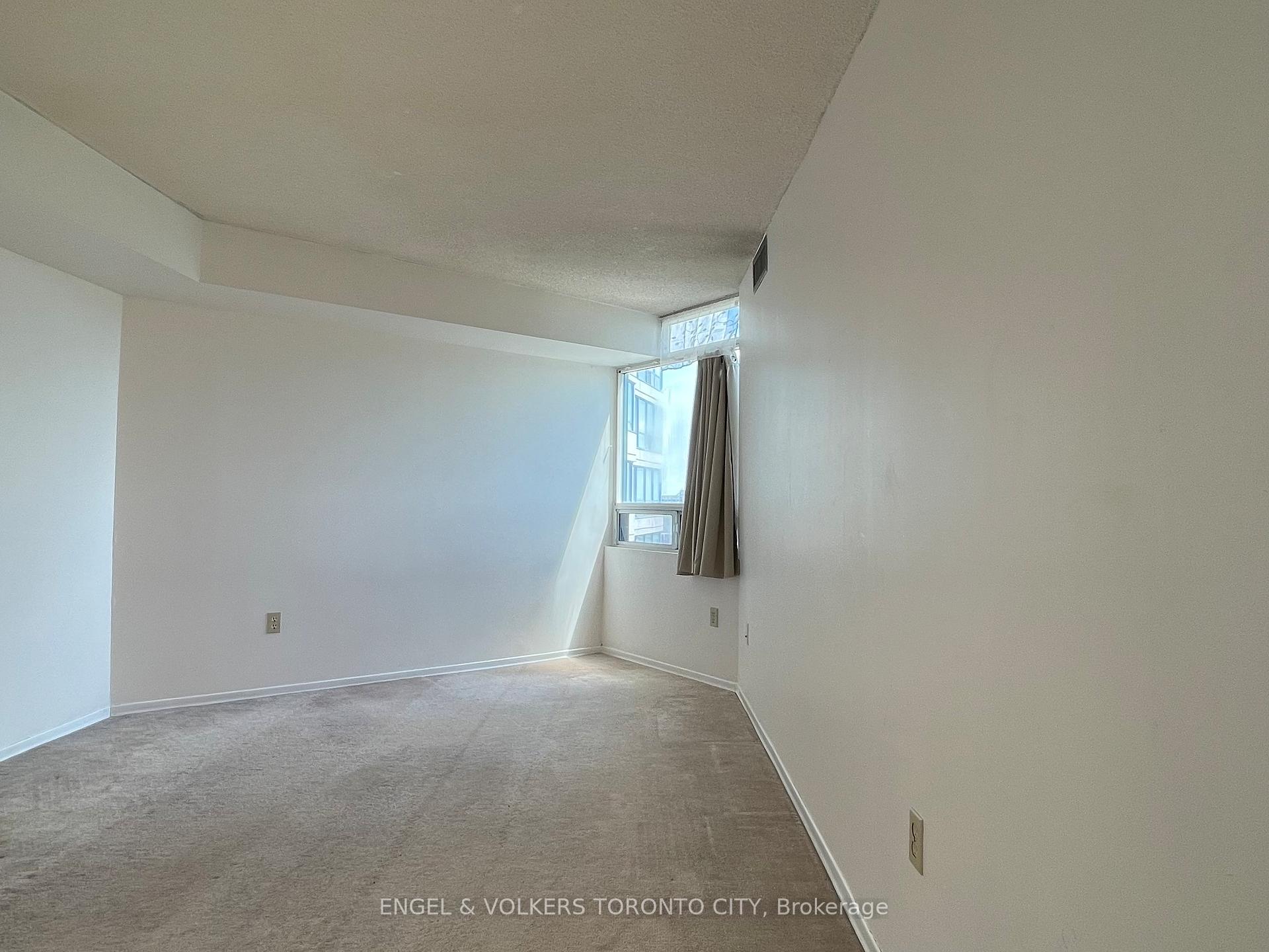 3050 Ellesmere Road 1402, Toronto E09 — photo 4 of 5
