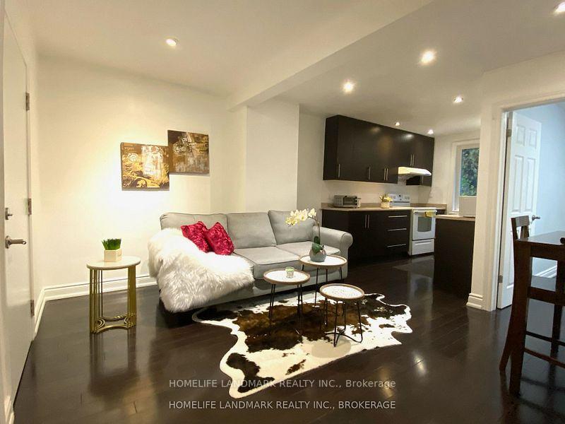 57 Glenside Avenue 2nd, Toronto E01, ON M4L 2T6 — Toronto E01, Ontario