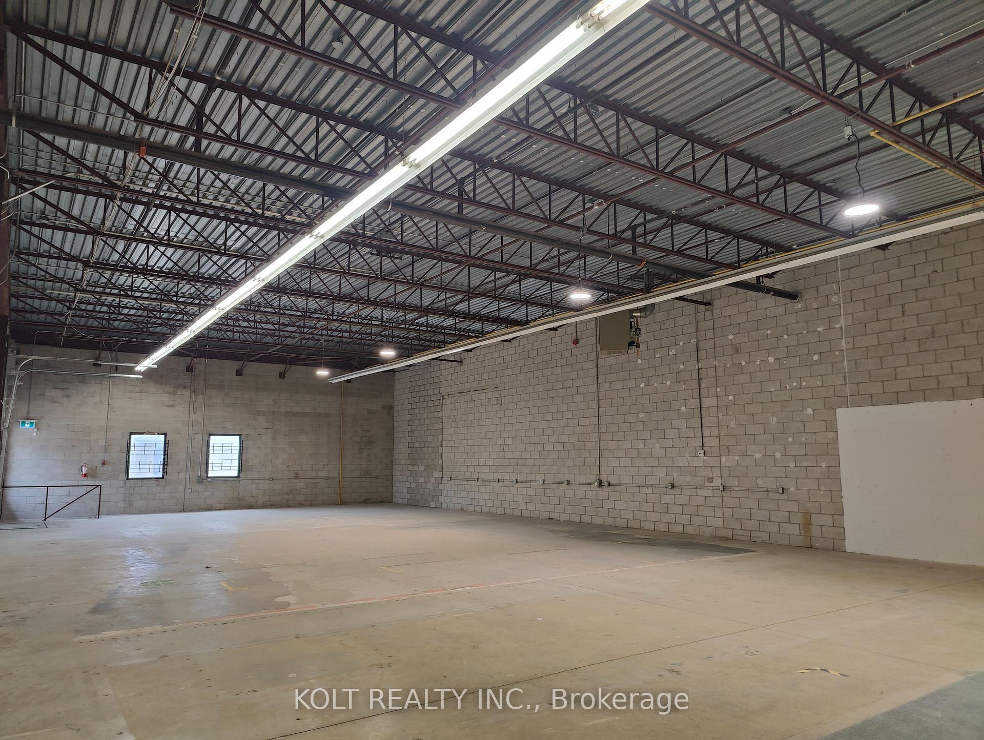931 Progress Avenue Unit 5, Toronto E09 — photo 2 of 5