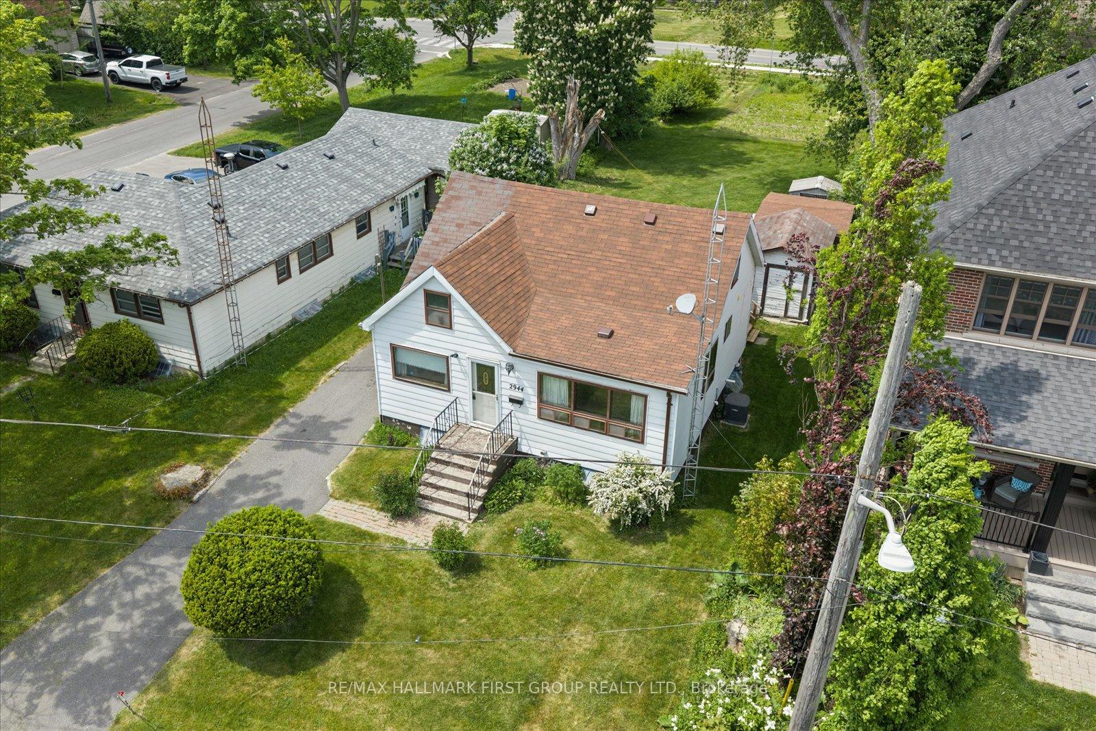 2944 Ebony Street, Ajax — photo 2 of 5