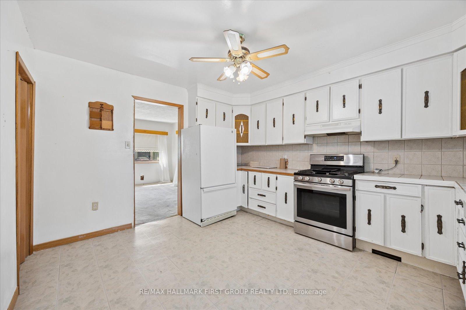 2944 Ebony Street, Ajax — photo 4 of 5