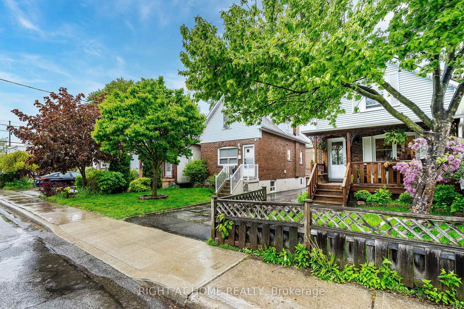 8 Savoy Avenue, Toronto E03, ON M8W 3X6 — Toronto E03, Ontario