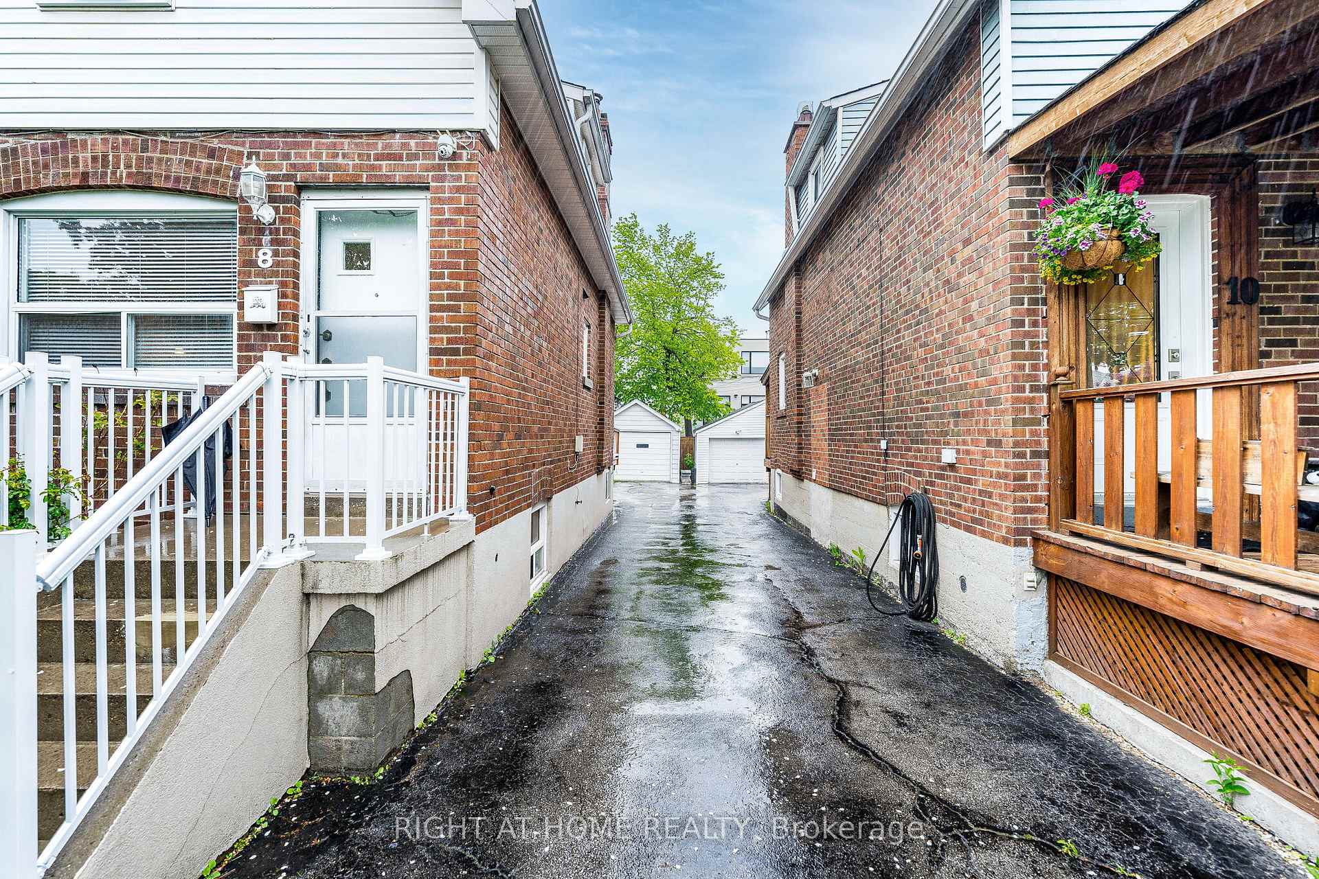 8 Savoy Avenue, Toronto E03 — photo 5 of 5