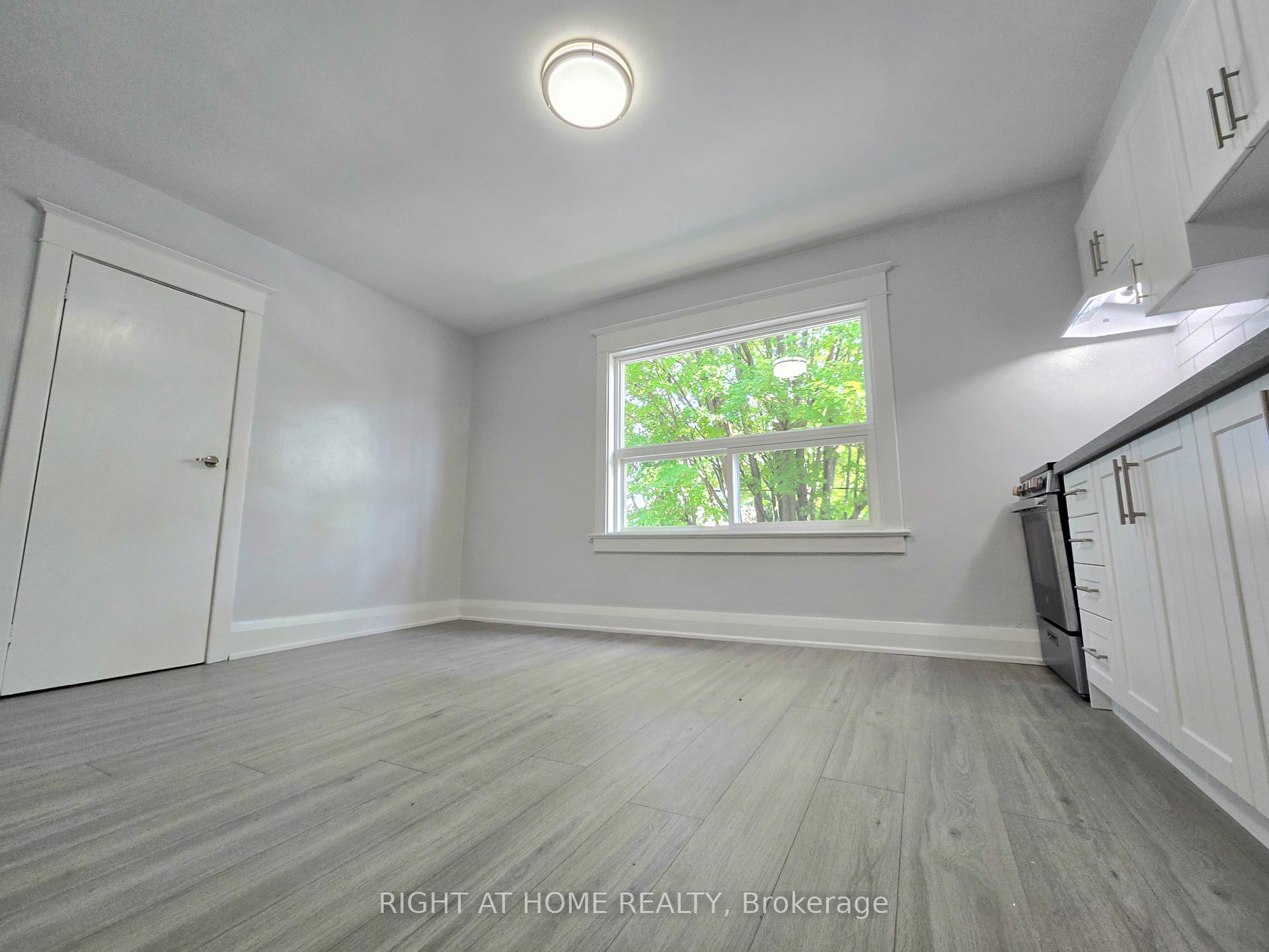 344 Glebeholme Boulevard Upper, Toronto E03 — photo 4 of 5